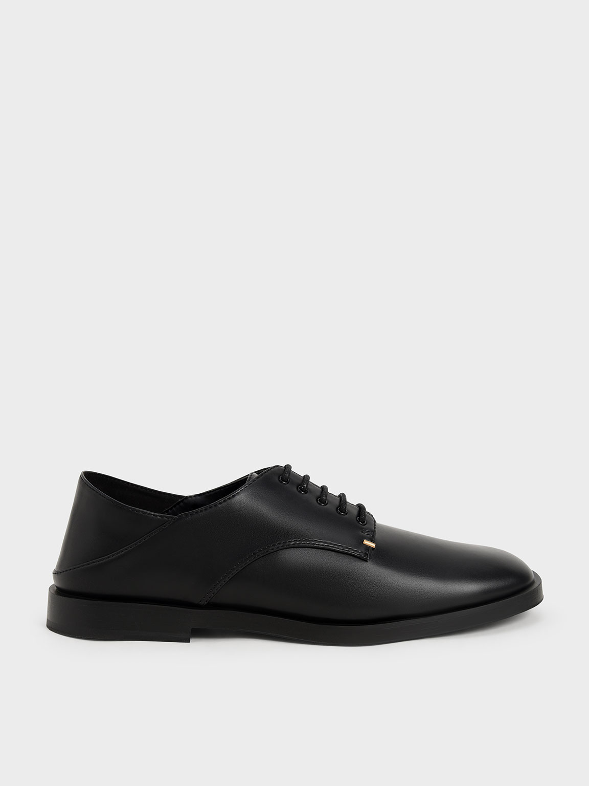 Metallic Accent Lace-Up Derby Shoes