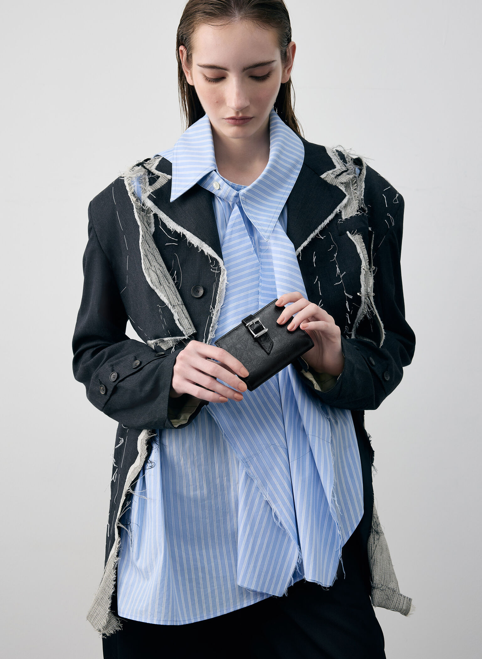 Bryna Belted Wallet, Noir, hi-res