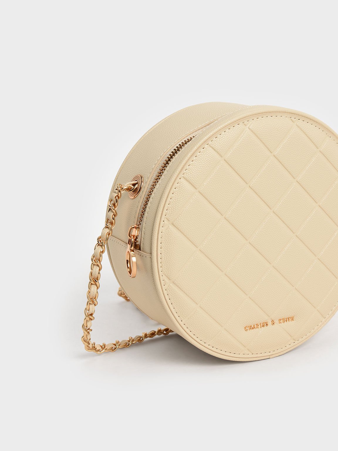 Kwan Quilted Circle Bag Beige