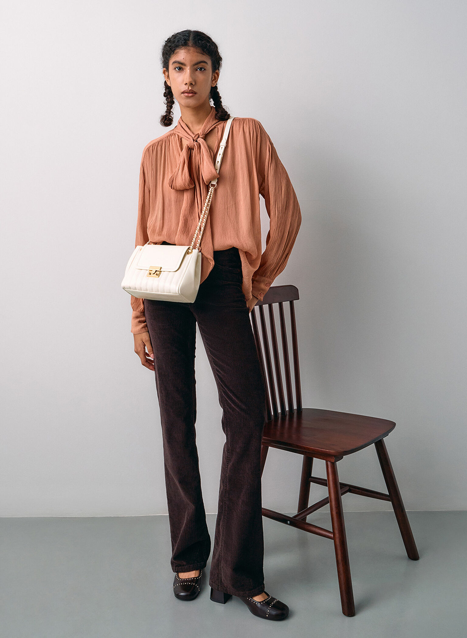 Donna Crinkle-Effect Shoulder Bag, Cream, hi-res