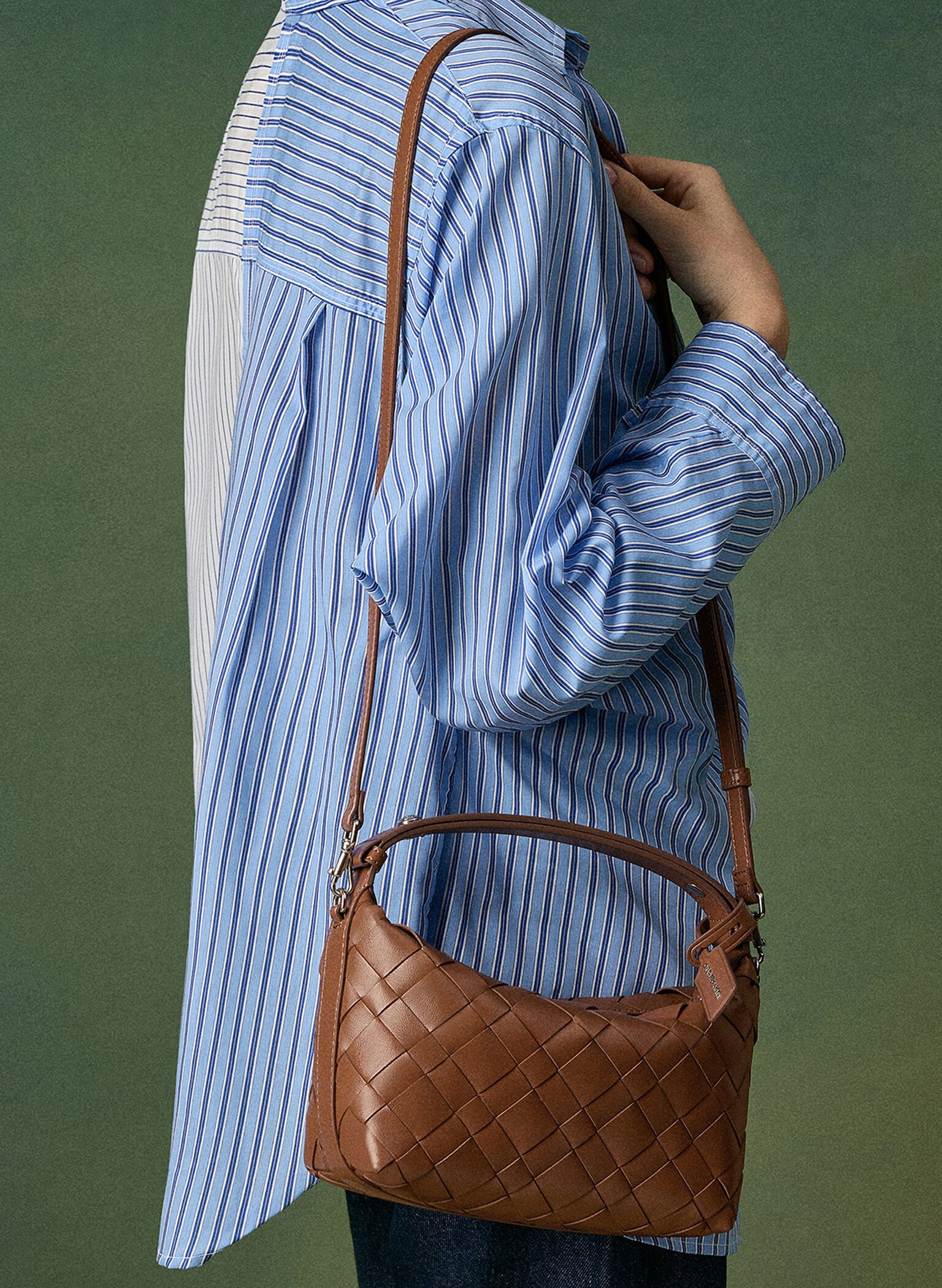 Ivette Woven Shoulder Bag, Chocolate, hi-res