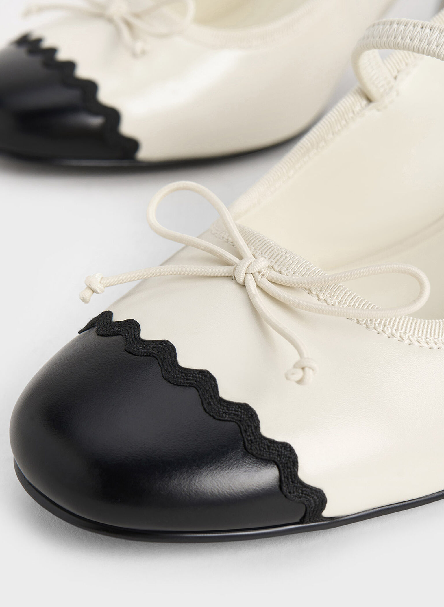 Two-Tone Bow Slingback Pumps, Cream, hi-res