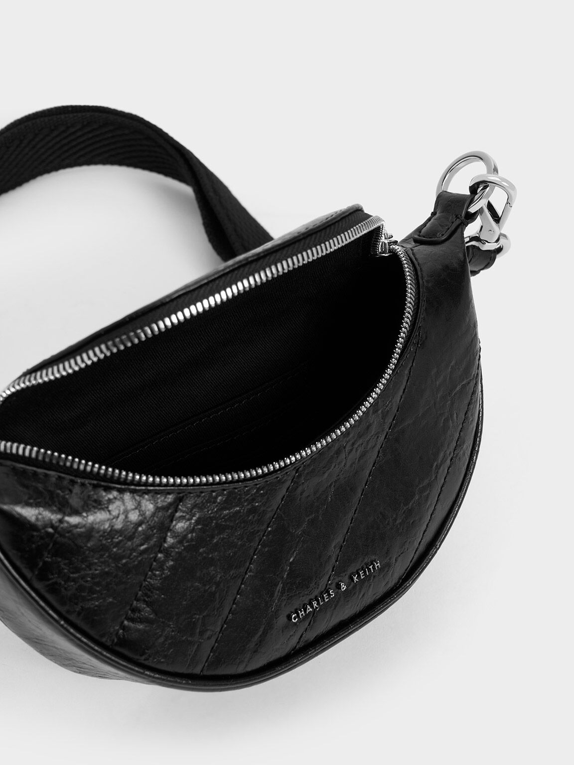 Charles and keith black crossbody bag hotsell
