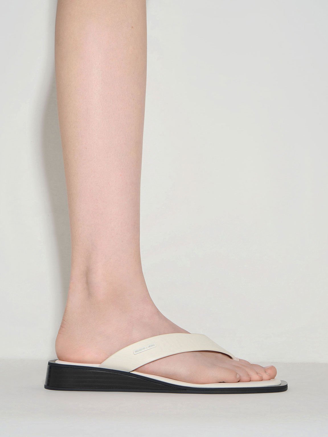 V Strap Wedge Thong Sandals Cream