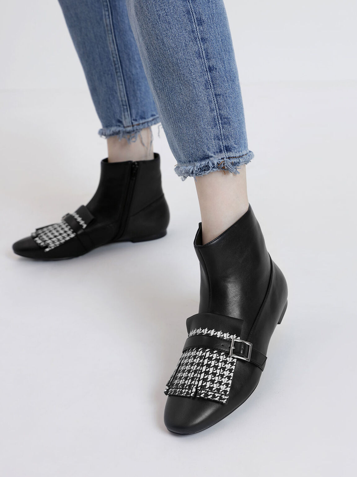 Black Houndstooth Printed Fringe Flat Ankle Boots