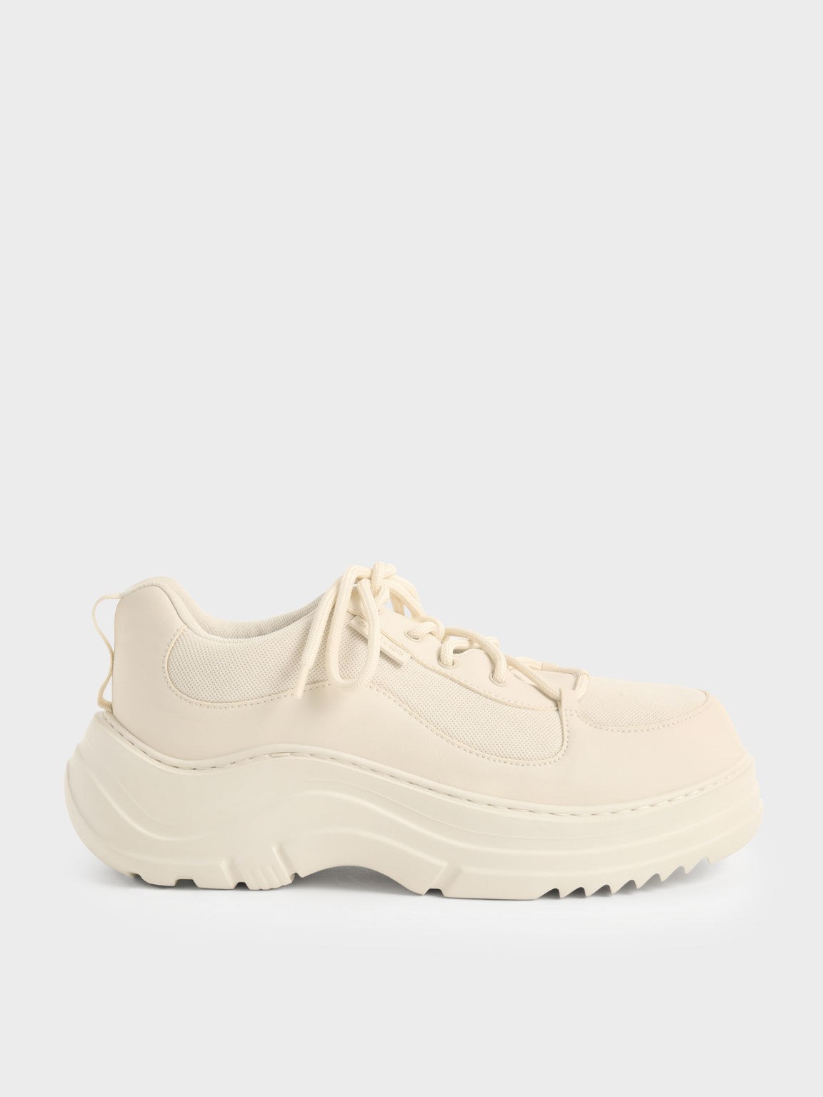 Chunky sole sneakers for women clearance