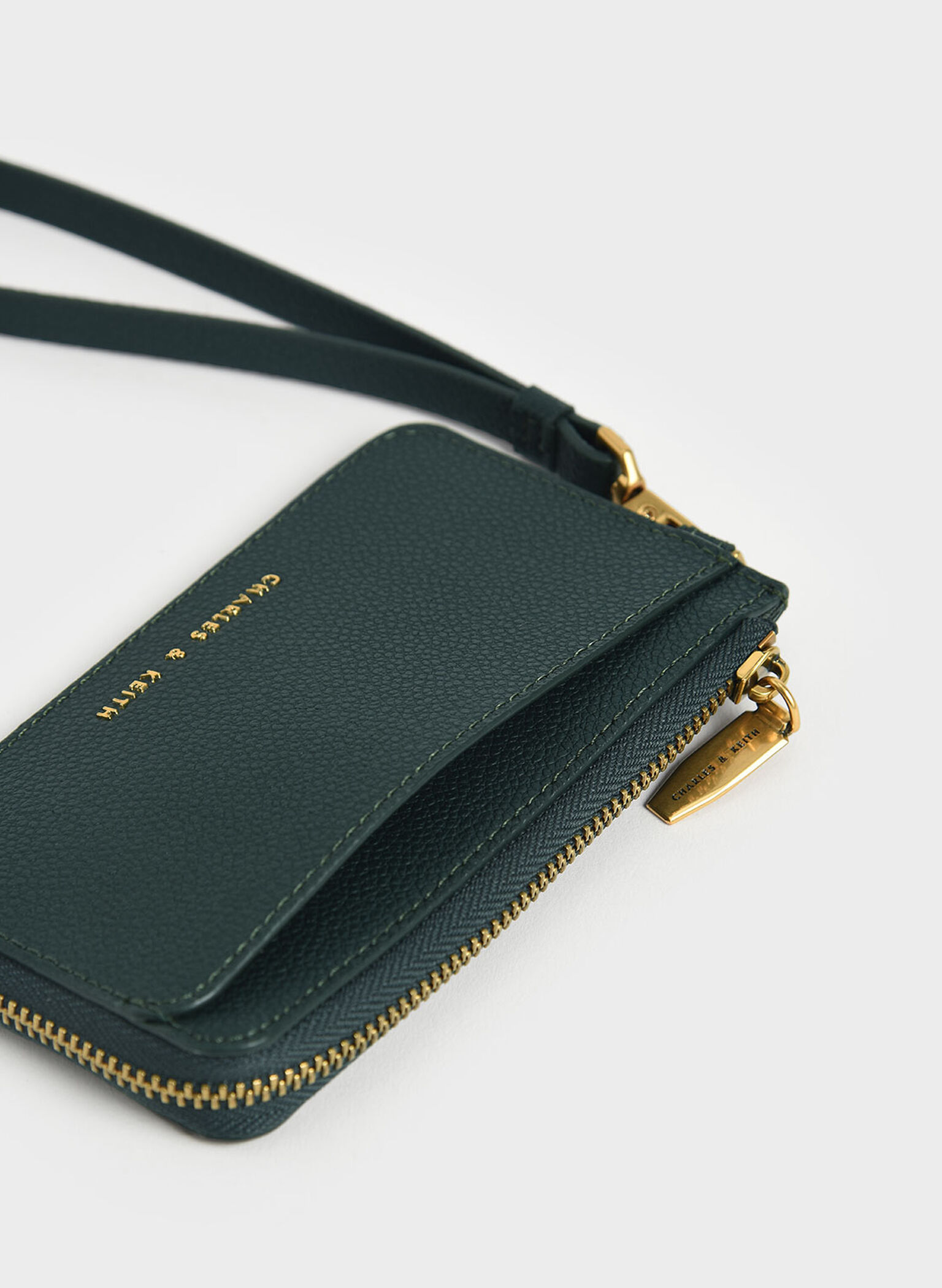 Multi-Slot Wristlet Card Holder, Dark Green, hi-res