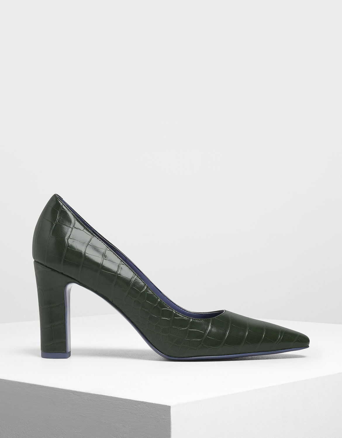 Green Croc-Effect Pointed Toe Chunky 