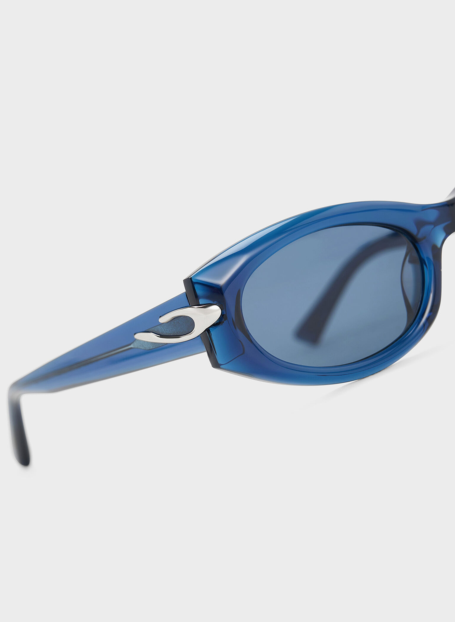Edie Oval Sunglasses, Blue, hi-res