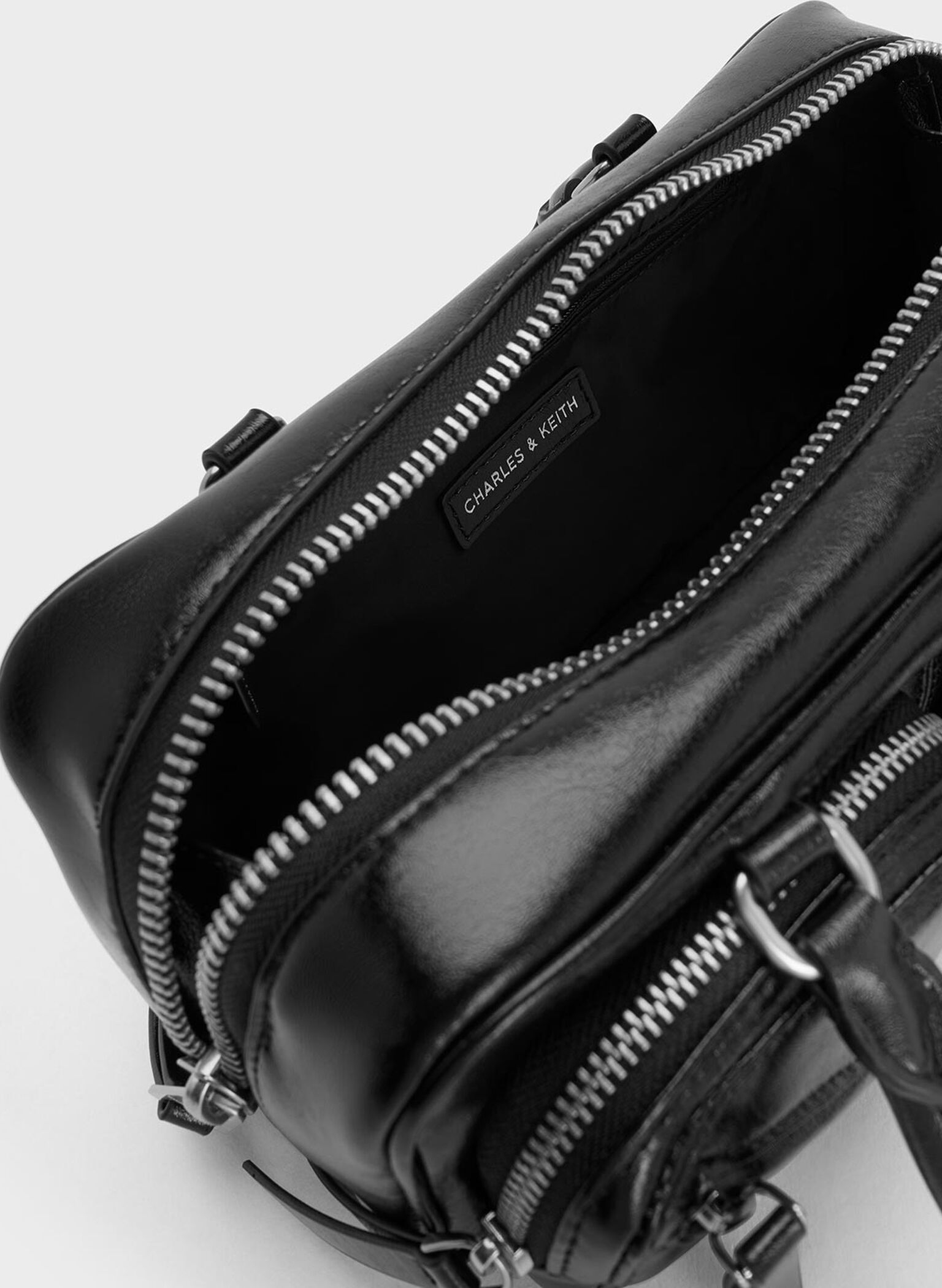 Thora Multi-Pocket Bowling Bag, Noir, hi-res