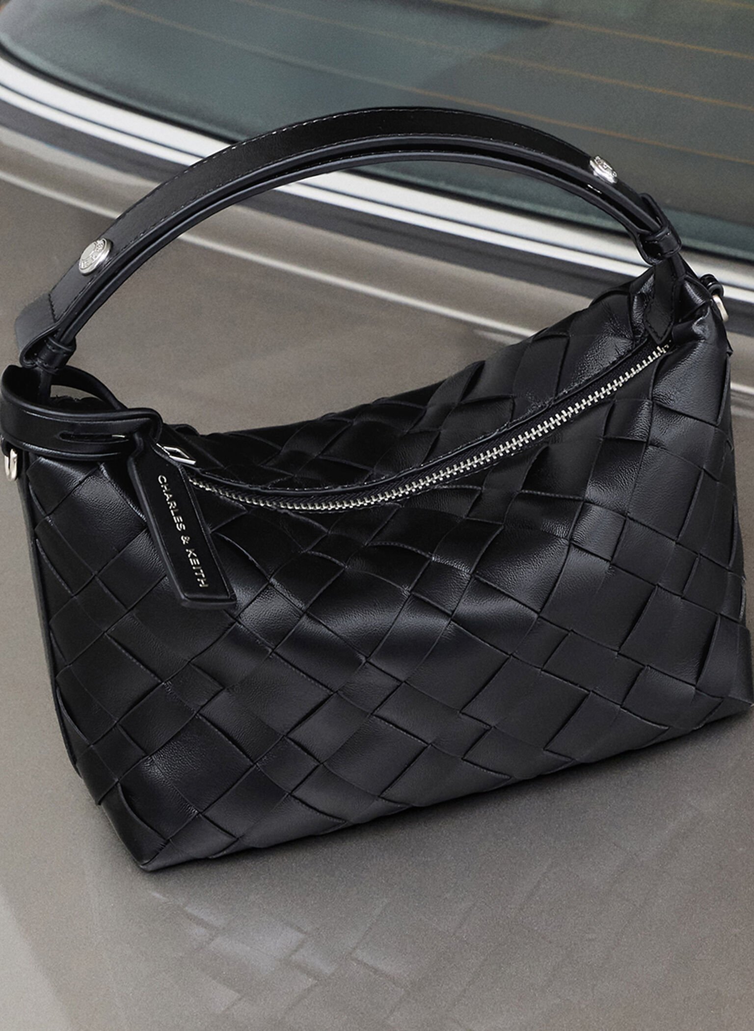 Ivette Woven Shoulder Bag, Noir, hi-res