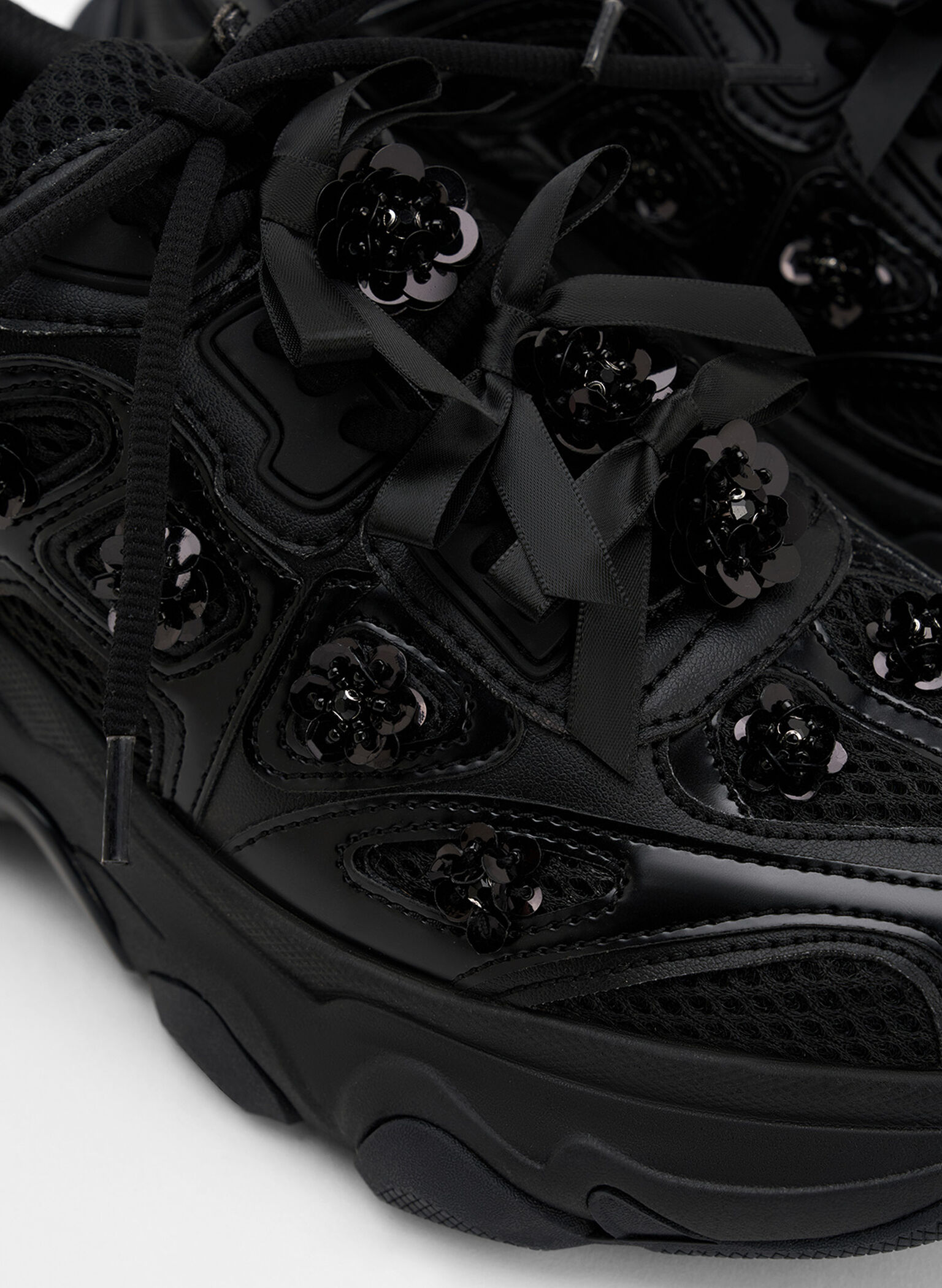 Gaskell Flower-Embellished Chunky Sneakers, Black, hi-res