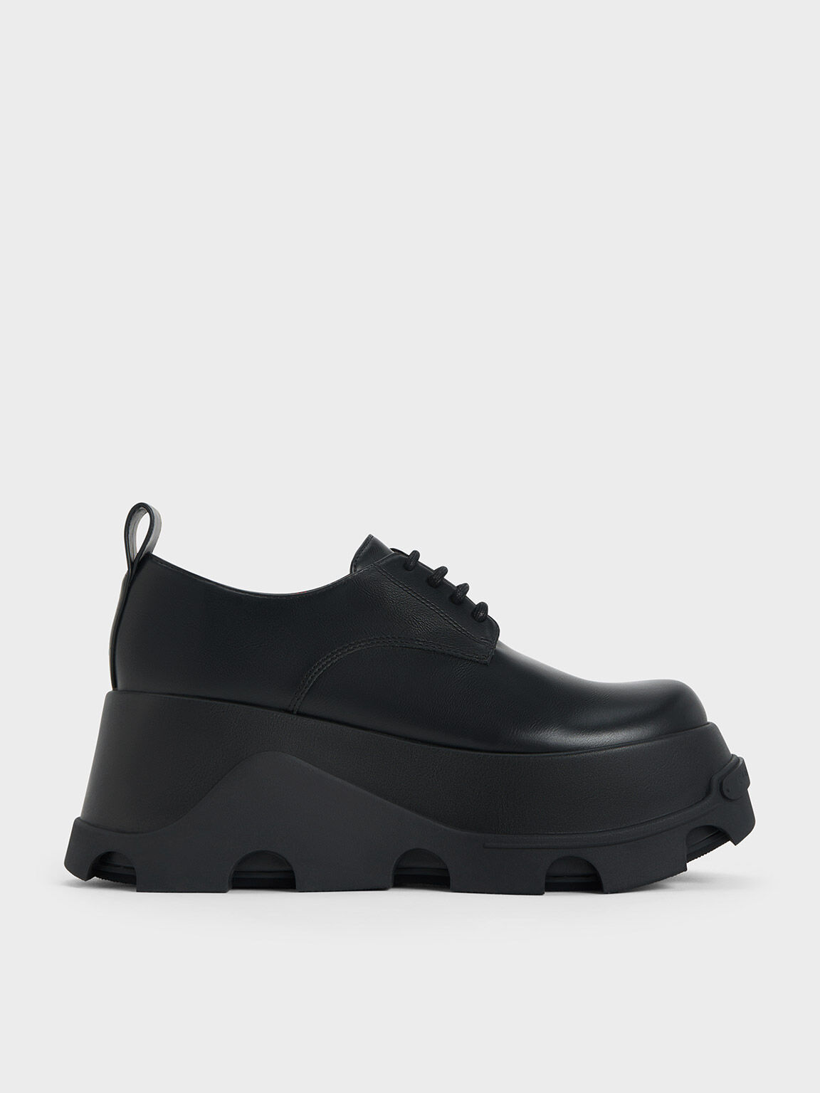 Platform black oxfords top