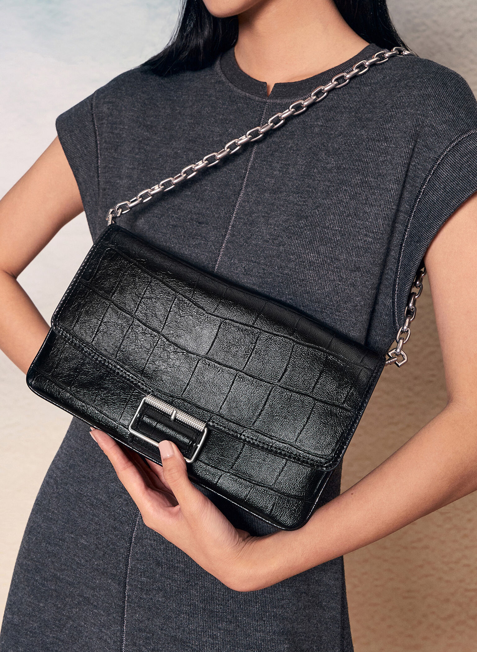 Liv Croc-Effect Grommet Chain-Handle Shoulder Bag, Noir, hi-res