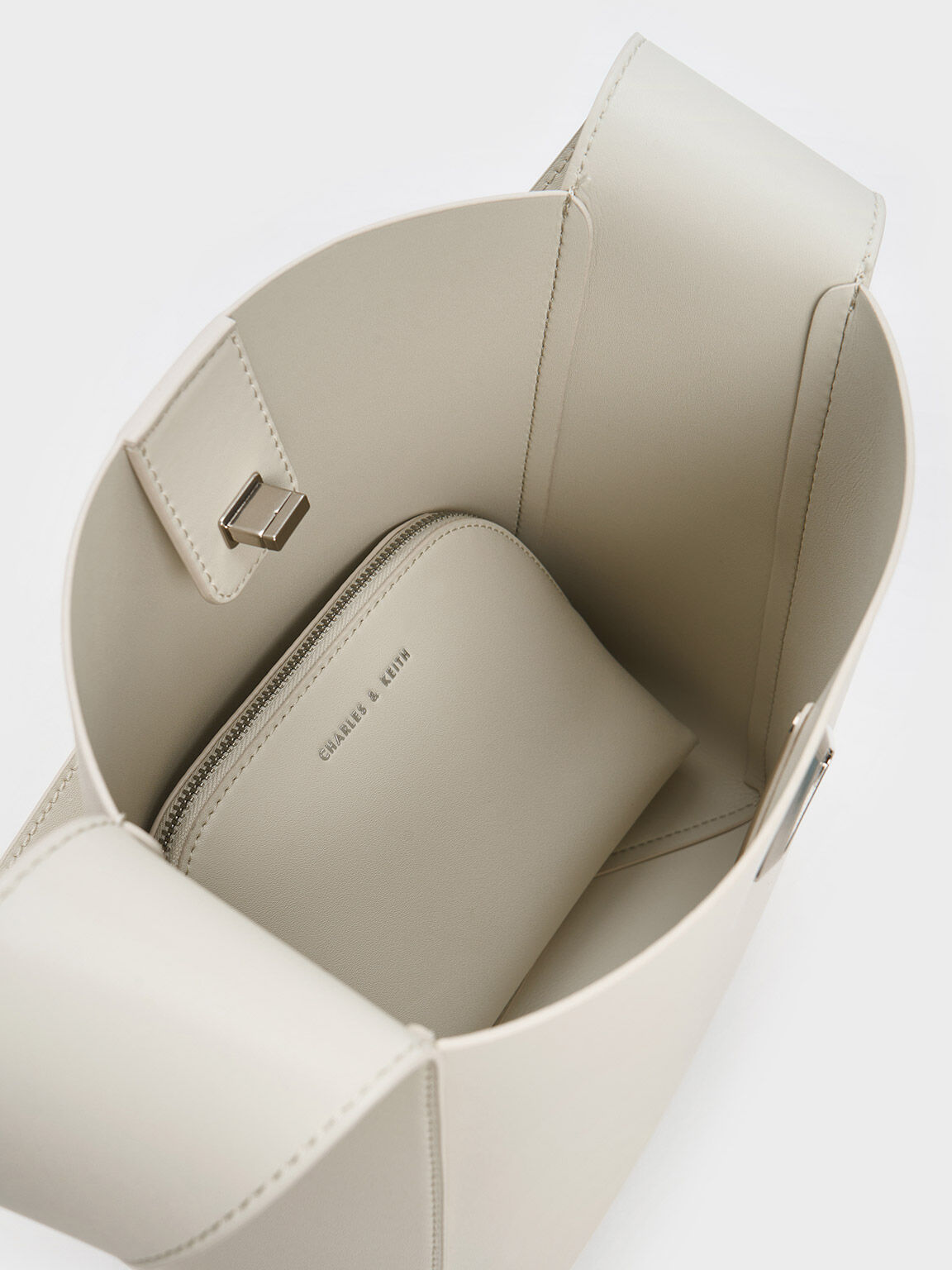 Charles and keith hobo bag 2025