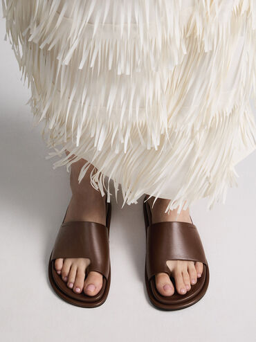 Wide-Strap Toe-Ring Sandals, Brown, hi-res