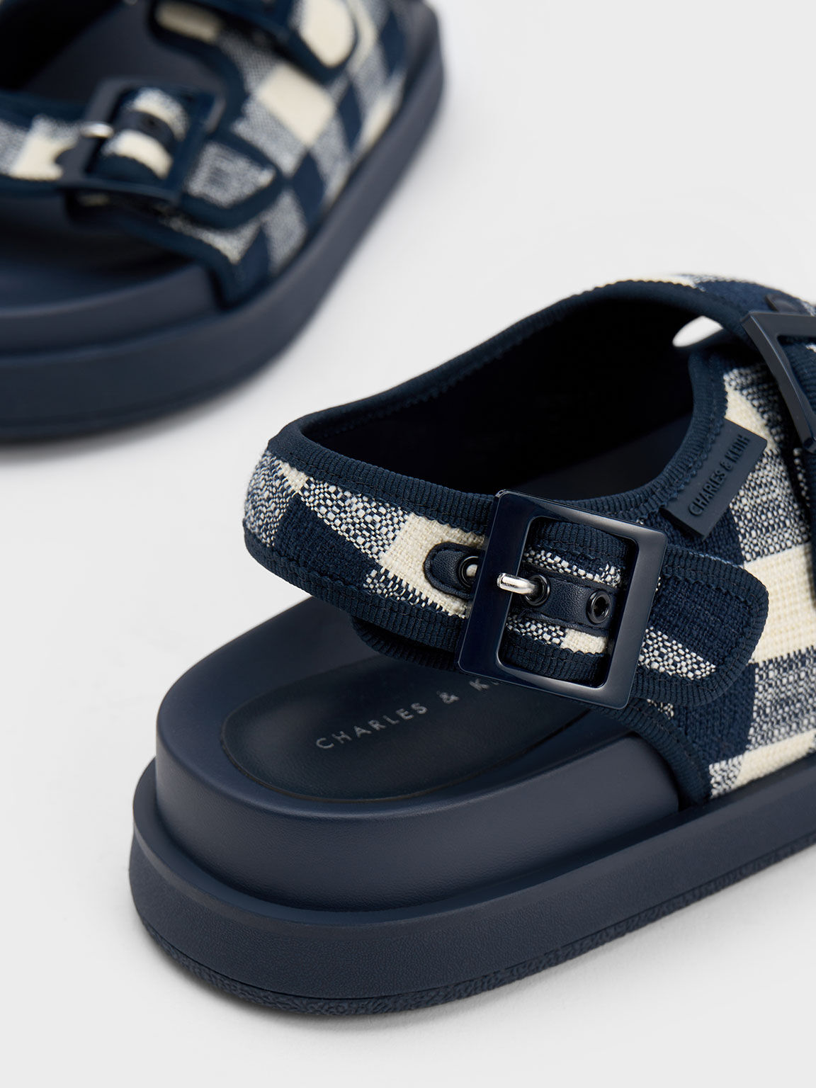 Dark store blue sandals