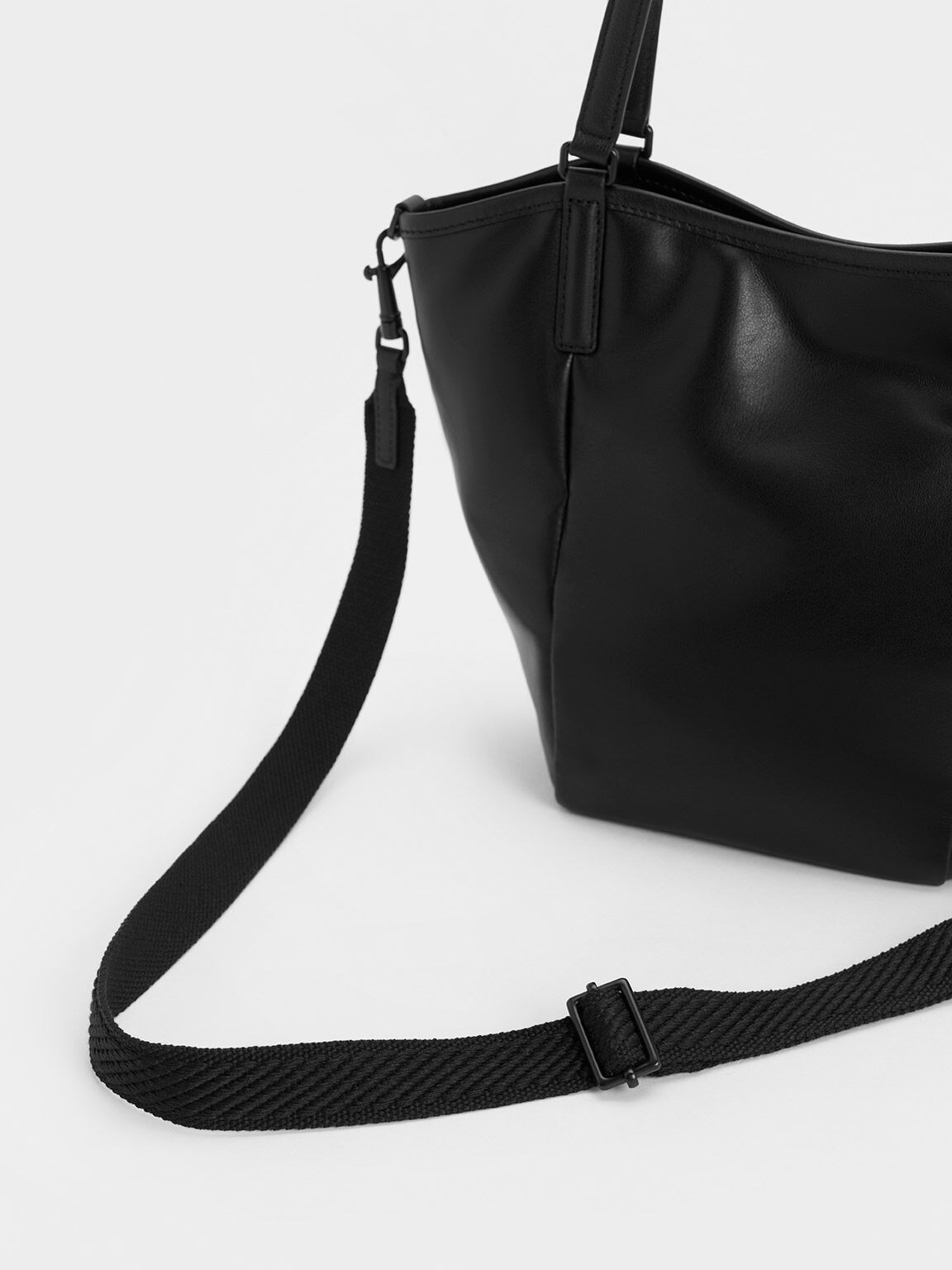 Charles and keith large shoulder bag outlet