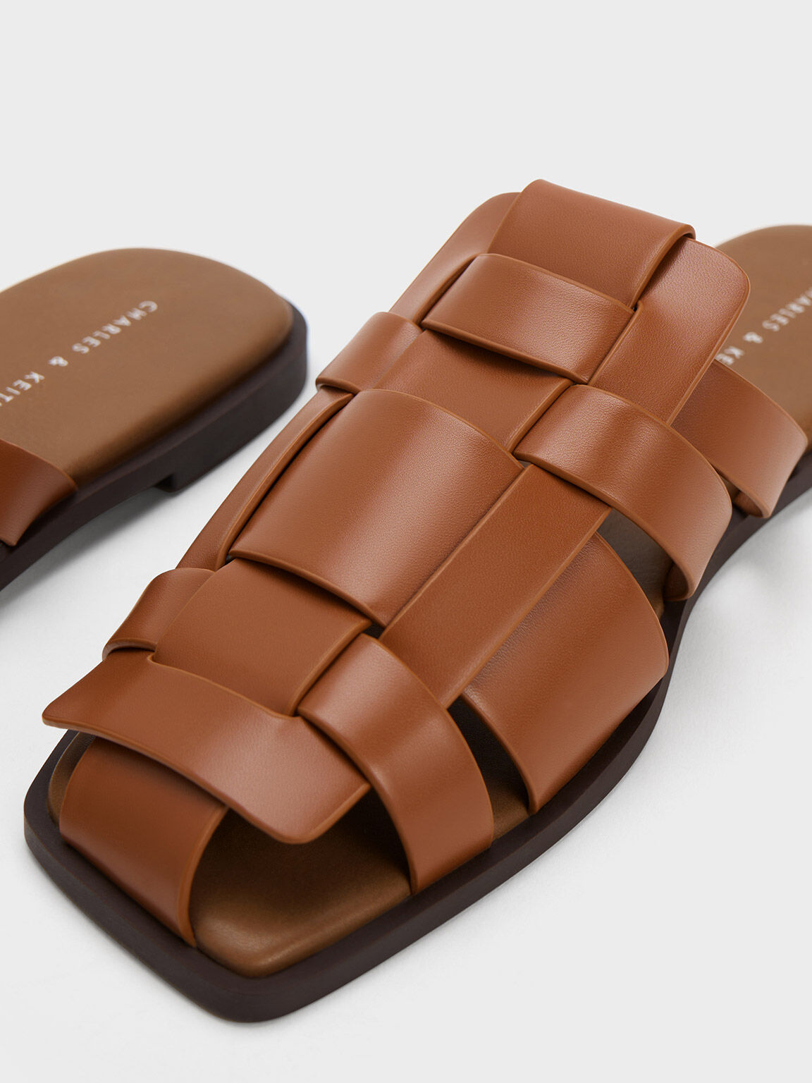 Woven Flat Mules Cognac