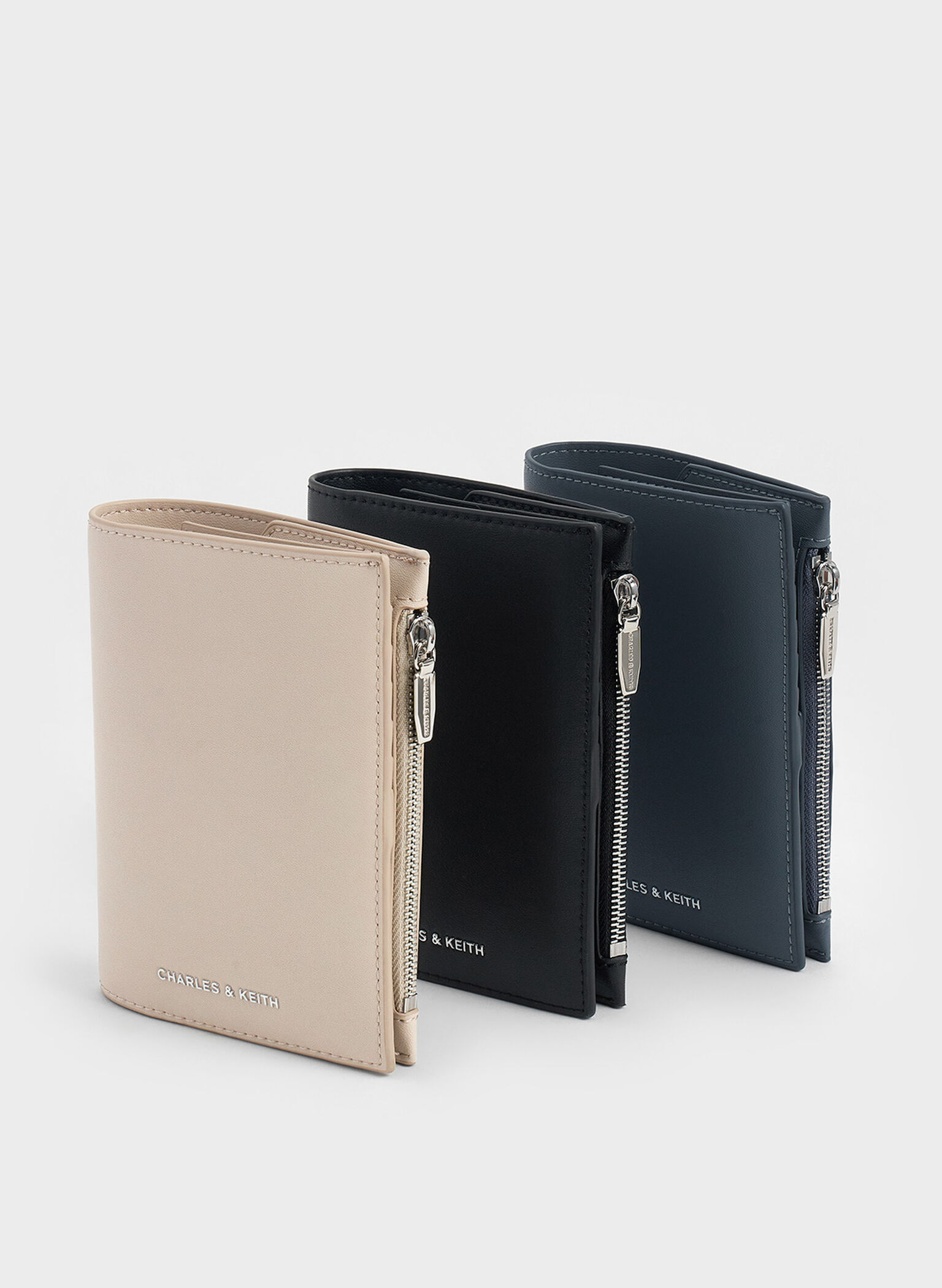 Noelle Passport Holder, Noir, hi-res