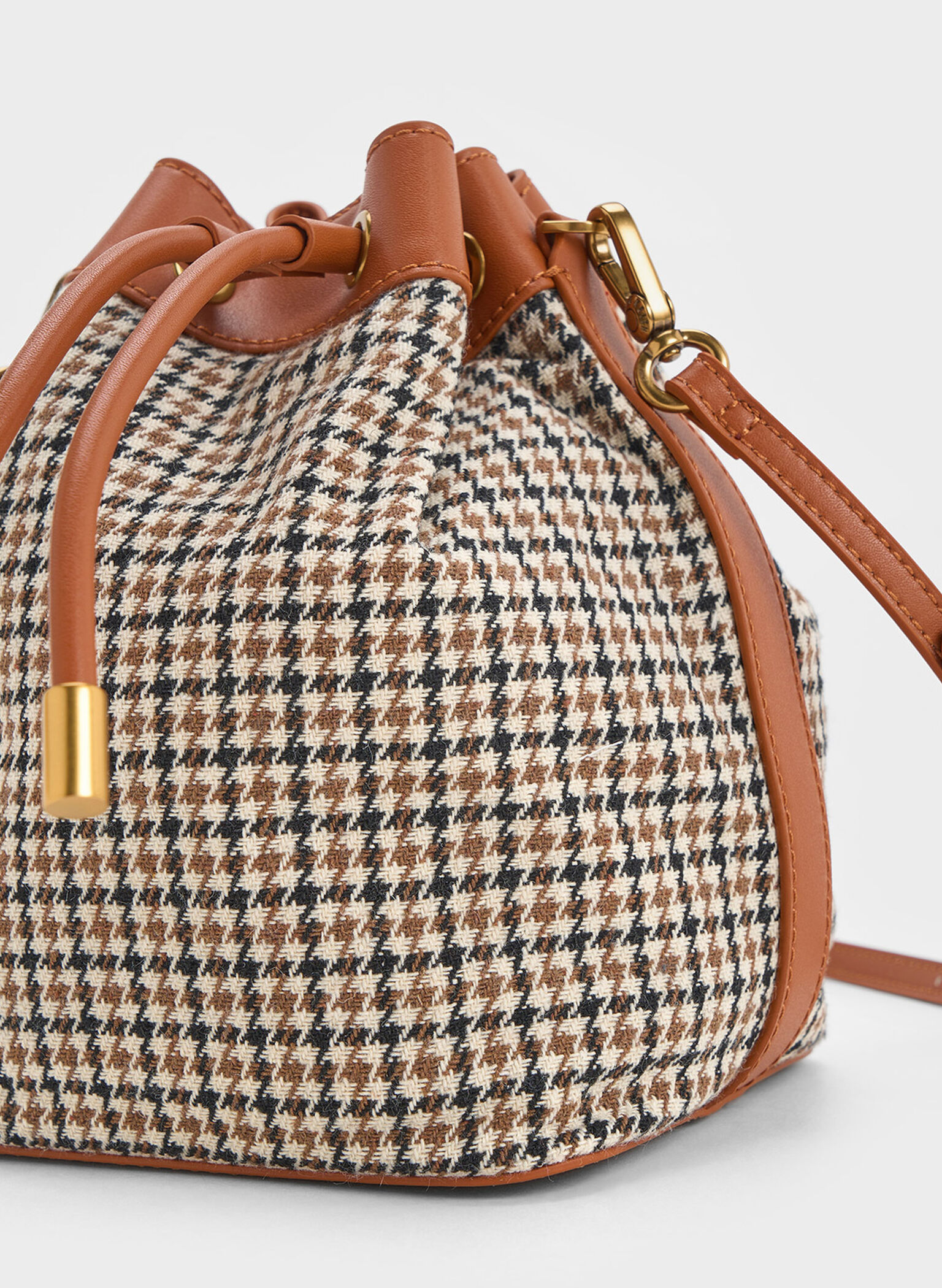 Checkered Drawstring Bucket Bag, Cognac, hi-res