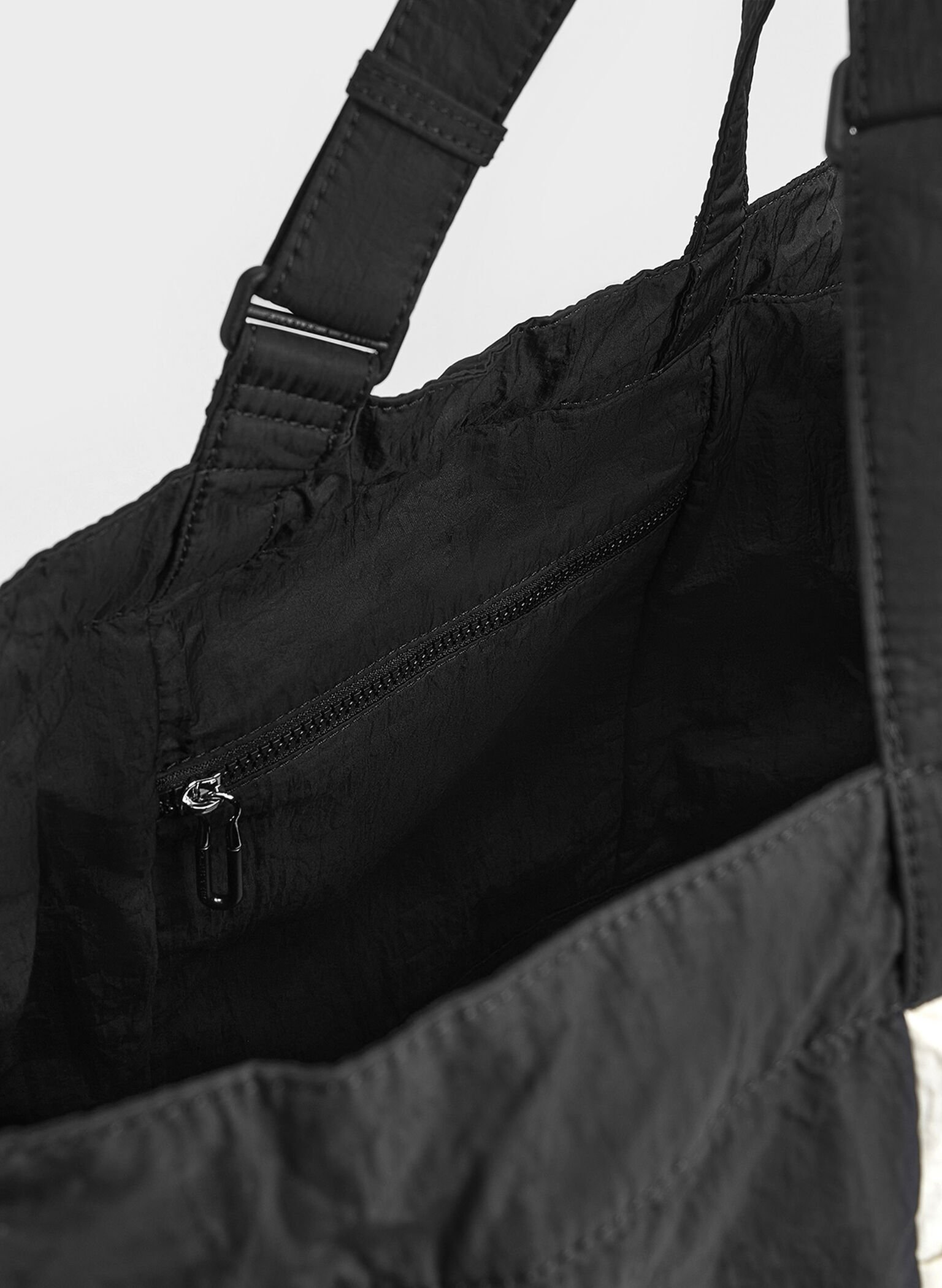 Terra Nylon Reversible Tote Bag, Noir, hi-res