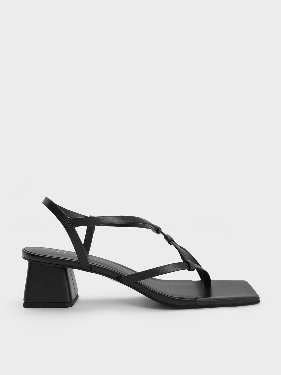 Black thong deals sandals with heels