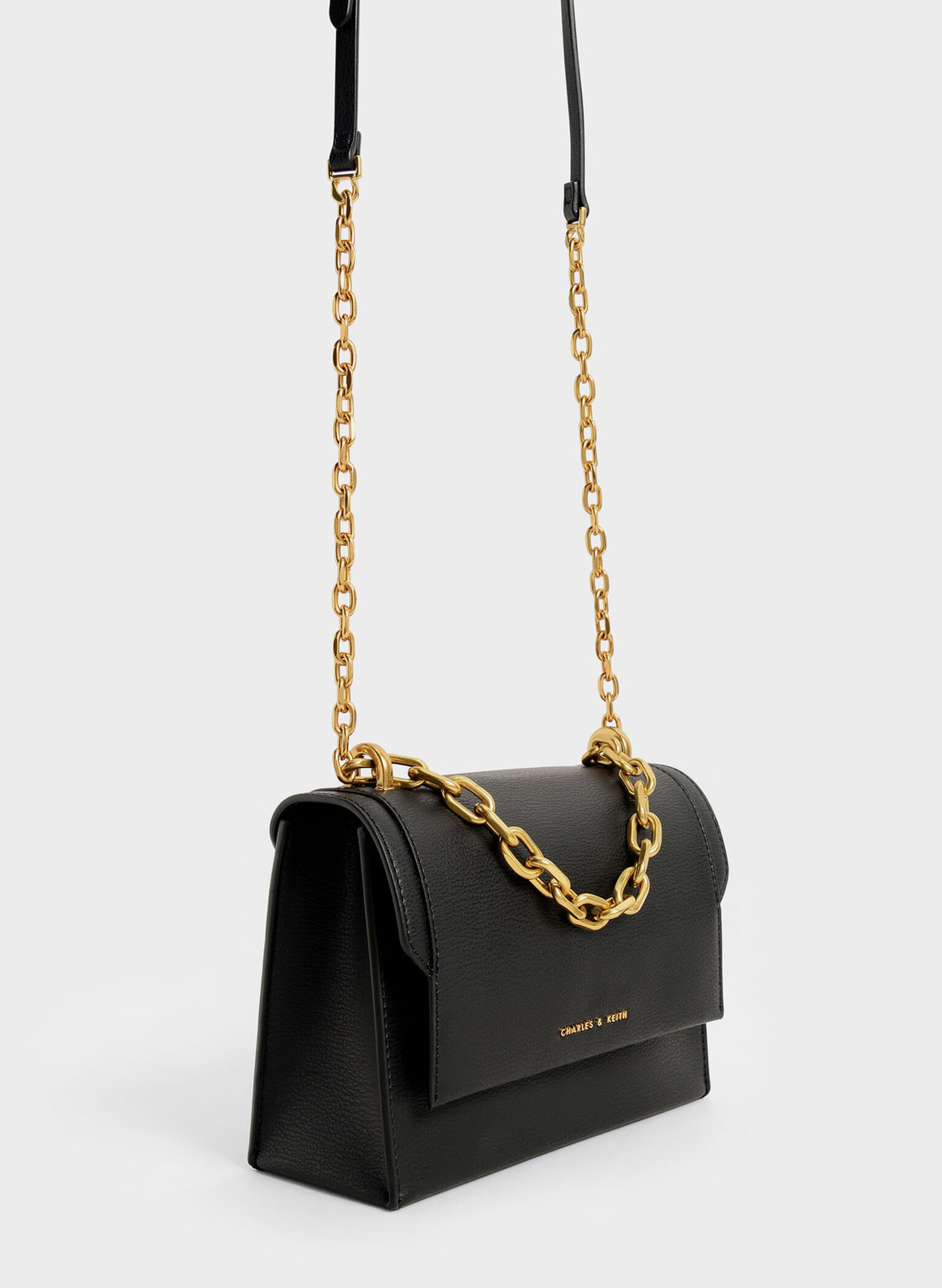 Front Flap Chain Handle Crossbody Bag, Black, hi-res