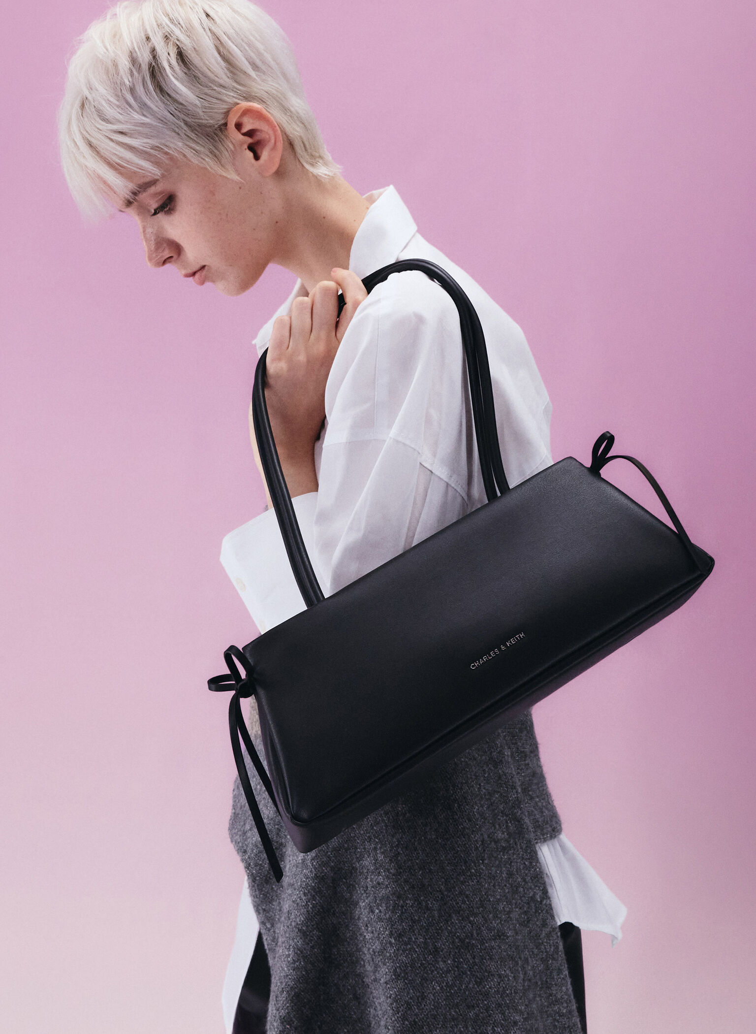 Hazel Bow Elongated Trapeze Shoulder Bag, Noir, hi-res