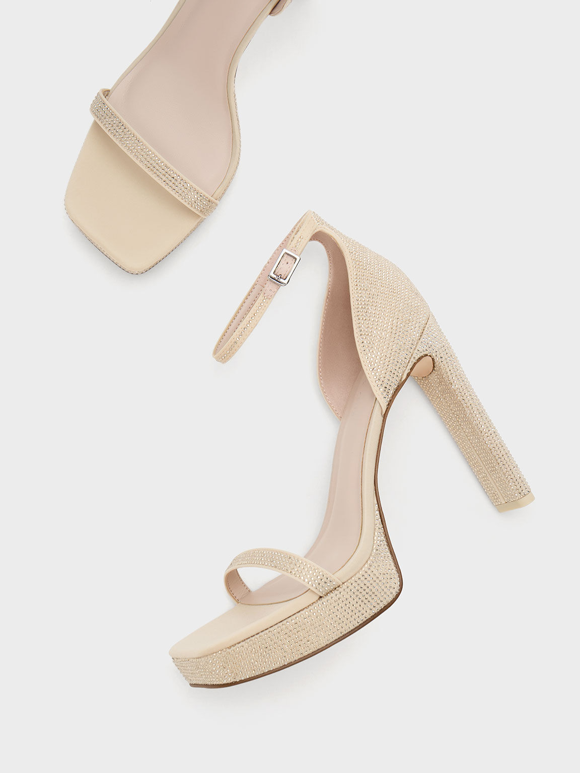 Nude heels top with crystals