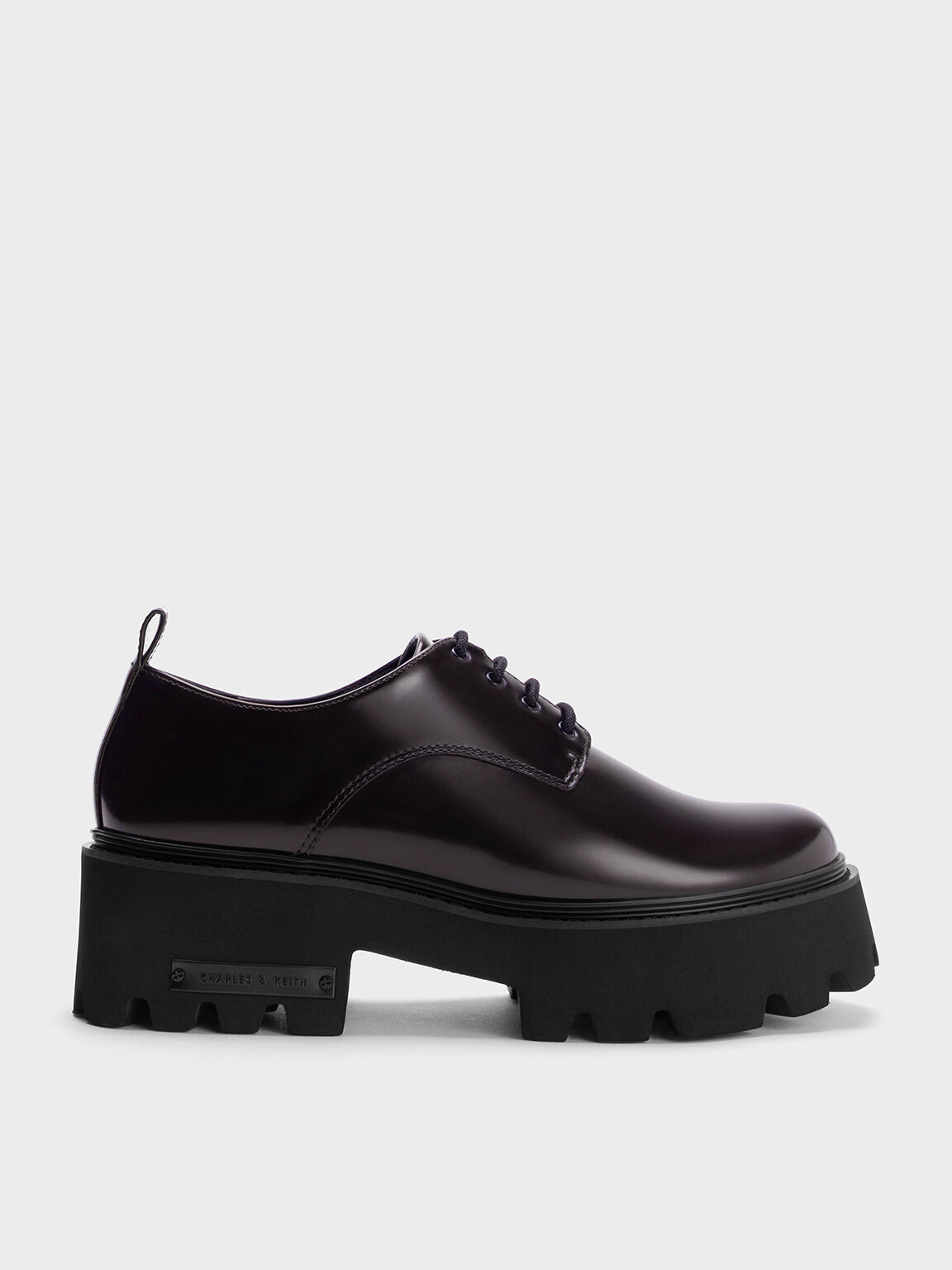 White shop sole oxfords
