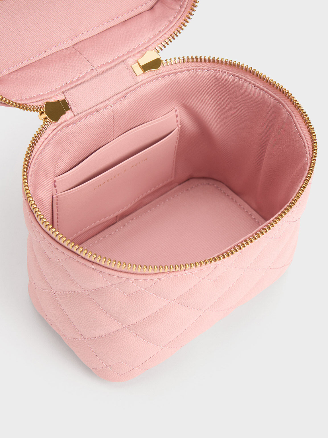 Nezu Quilted Boxy Bag Light Pink