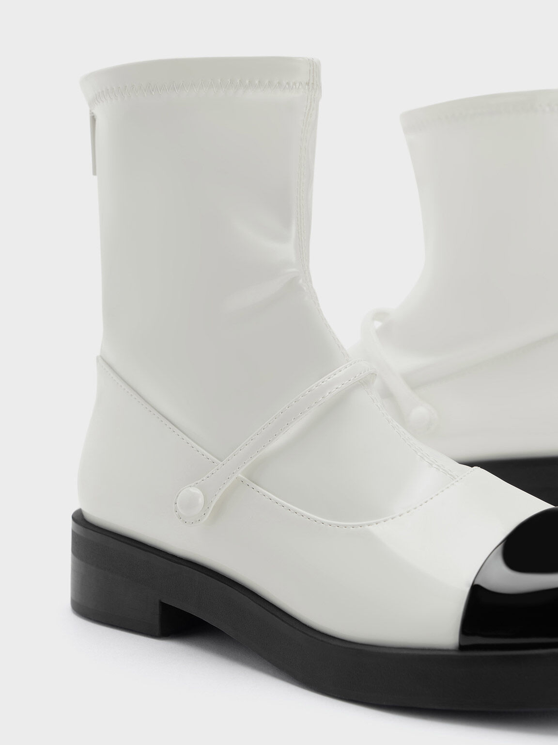 Chanel boots discount white