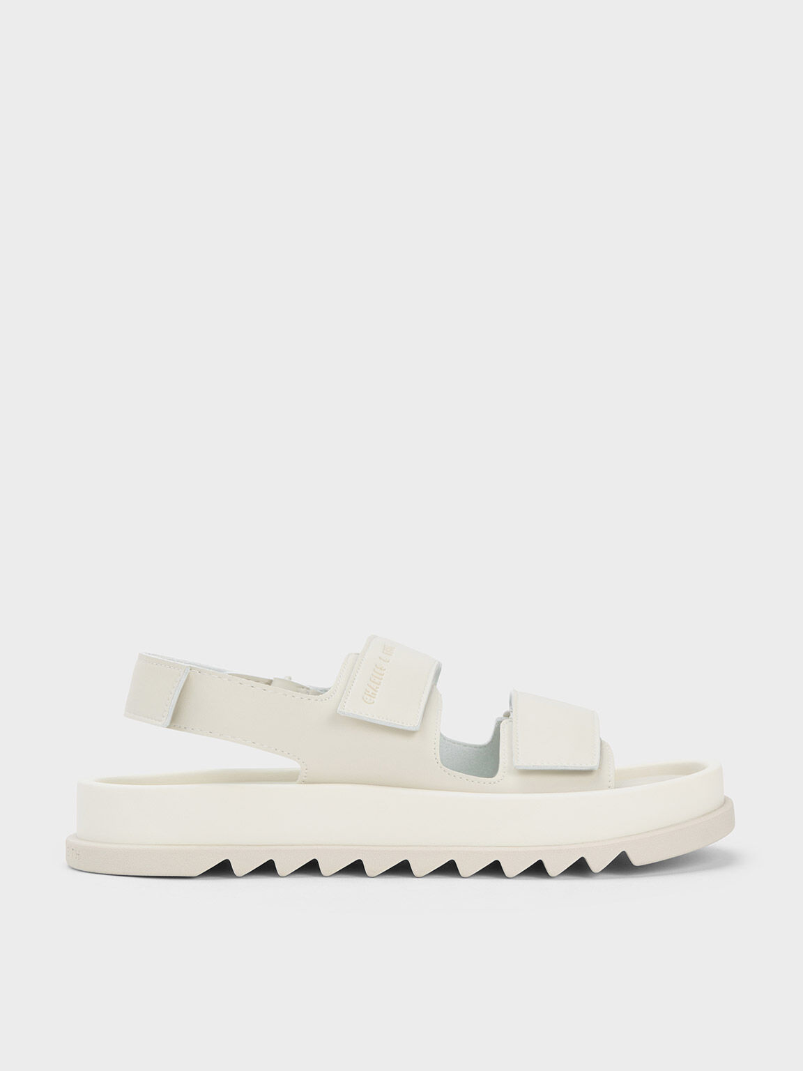 Sports outlet sandals uk