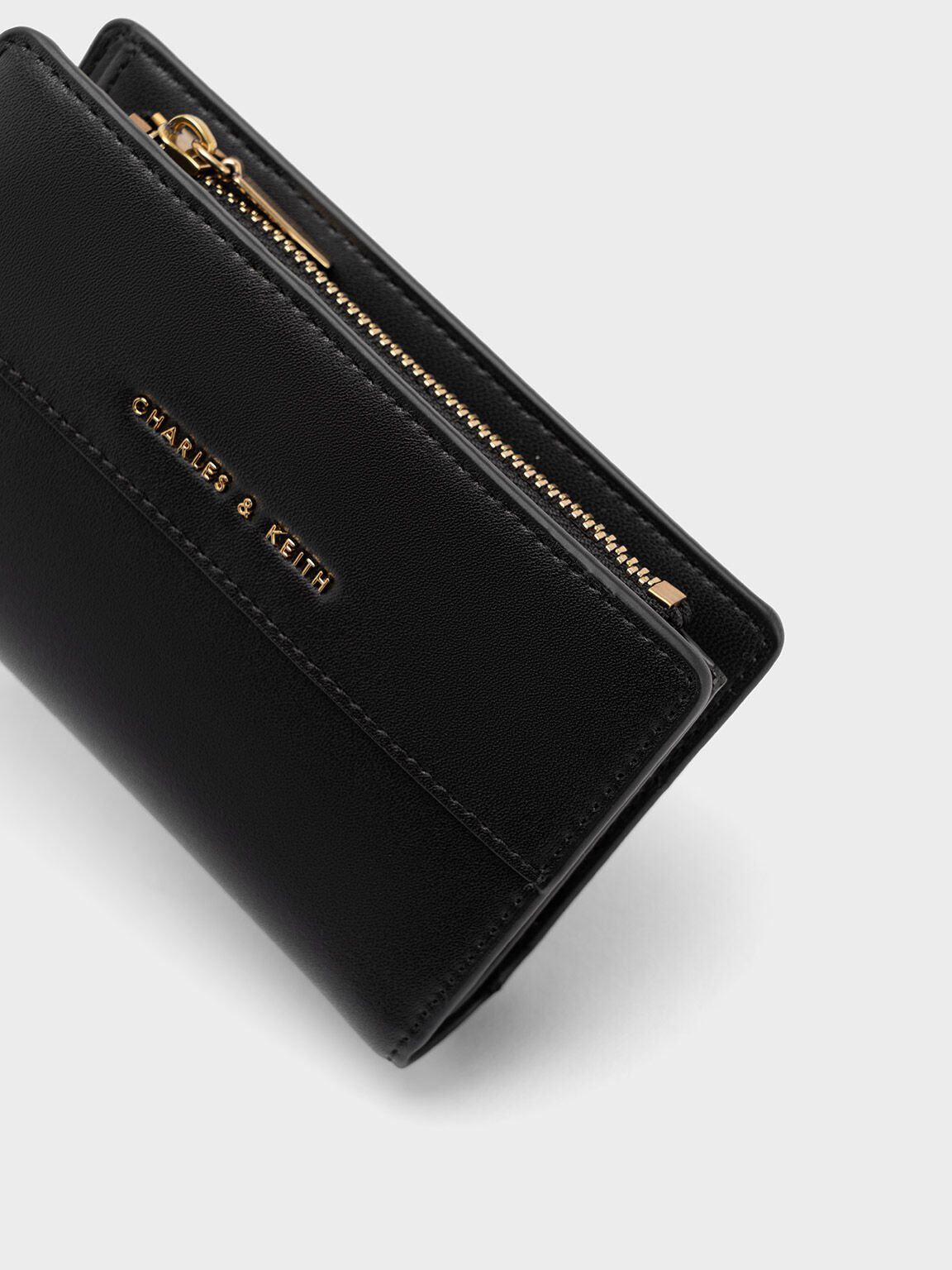 Charles and 2024 keith wallet black