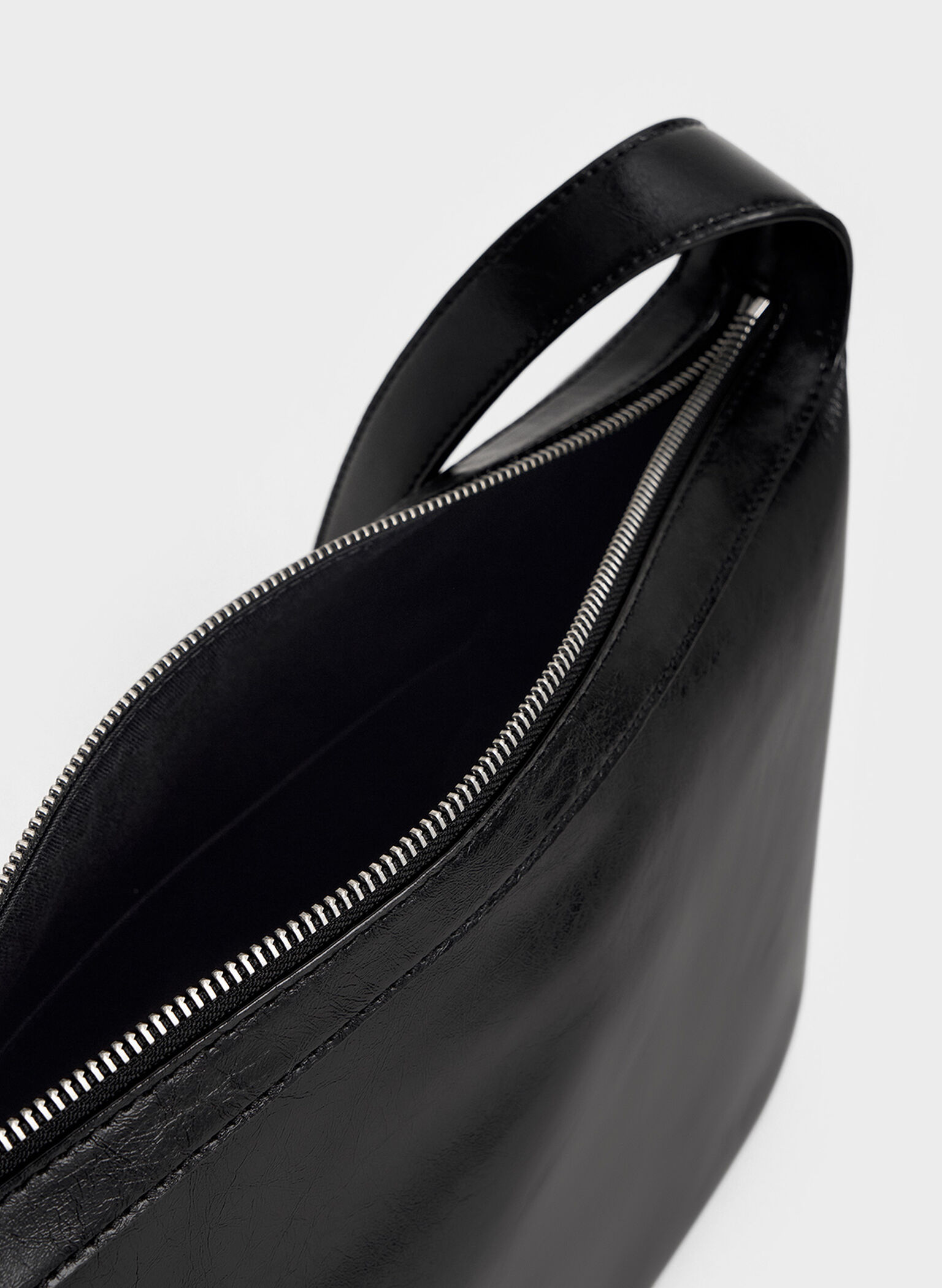 Xylia Hobo Bag, Noir, hi-res