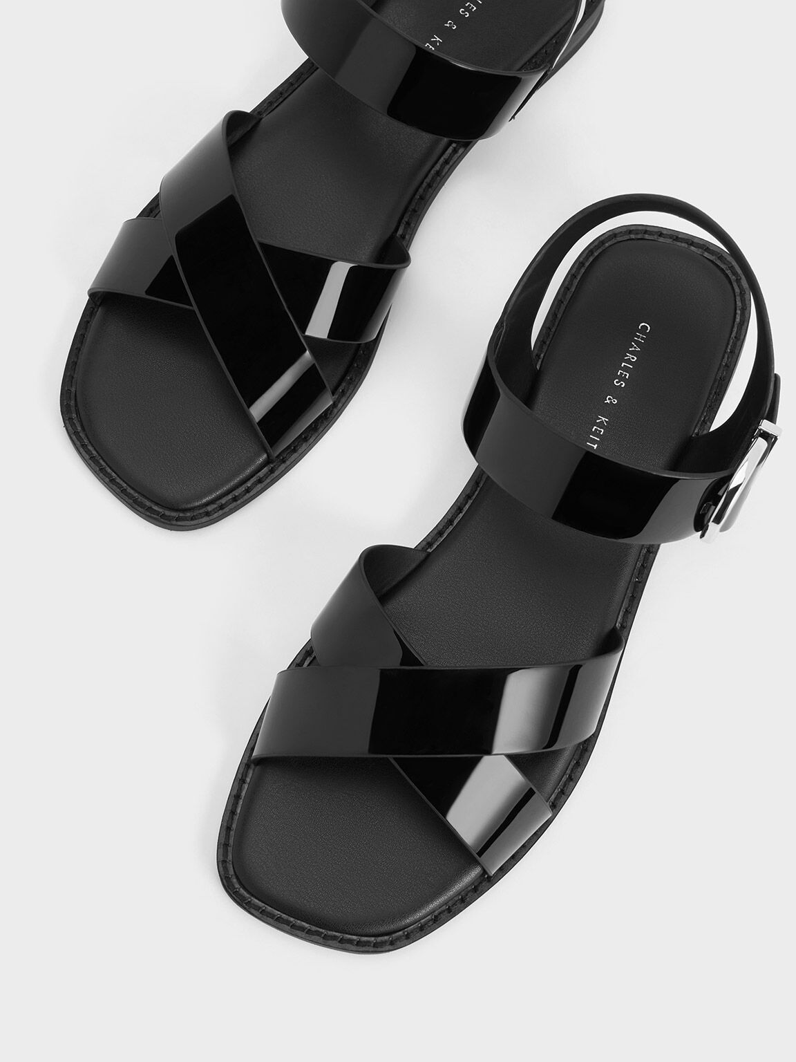 Patent Crossover Strap Sandals Black Patent