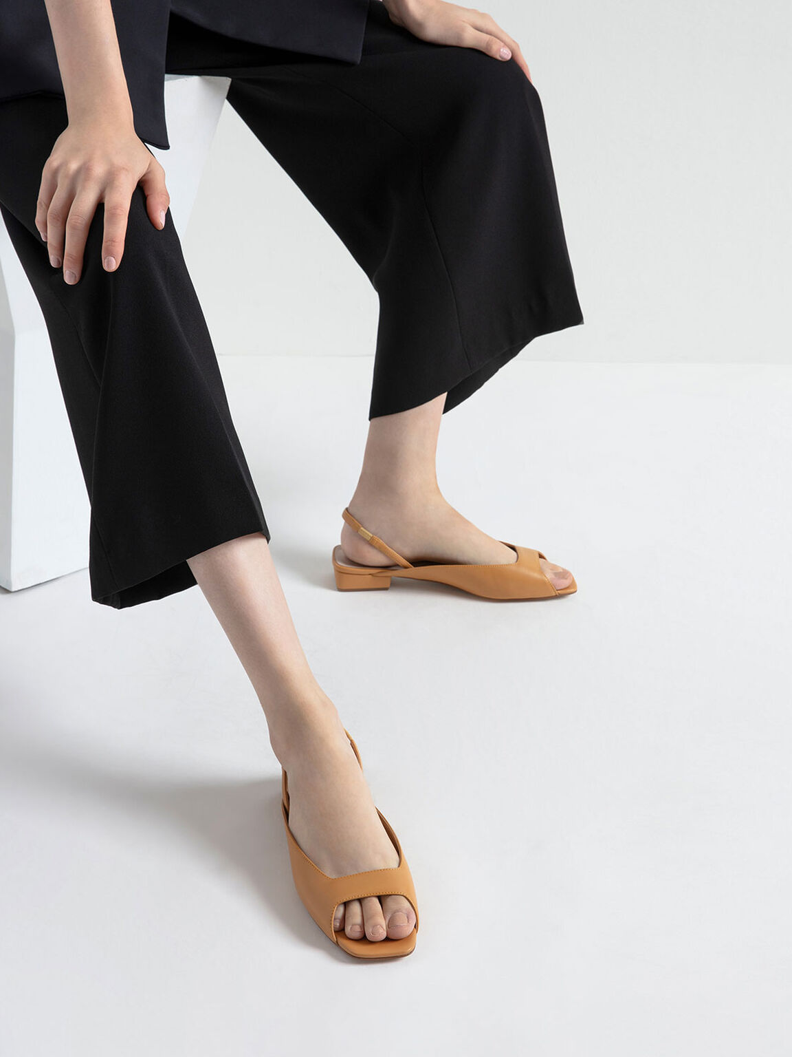 block heel sandals square toe