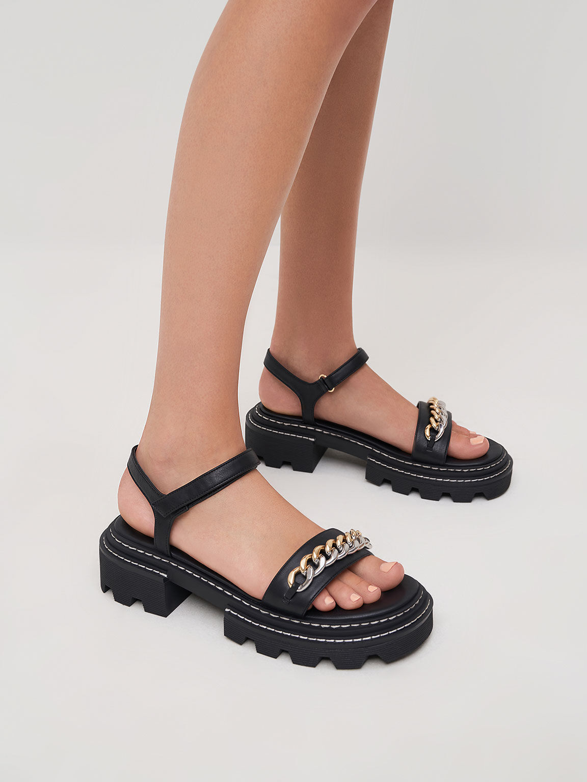 Chain-Link Block Heel Sandals, Black, hi-res