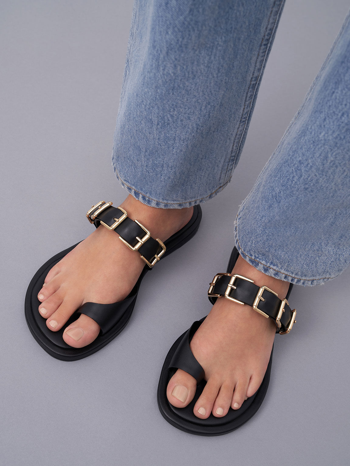 Buckled Leather Toe-Ring Sandals, Black, hi-res