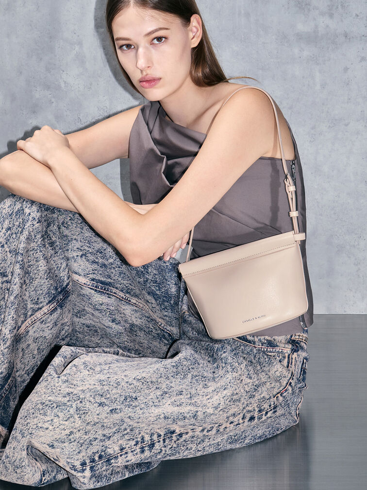 Ellis Bucket Bag, Oat, hi-res