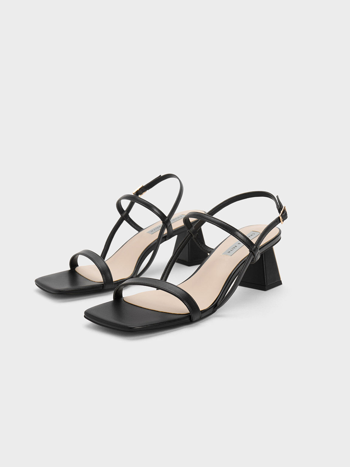 Black sandals cheap that cover toes