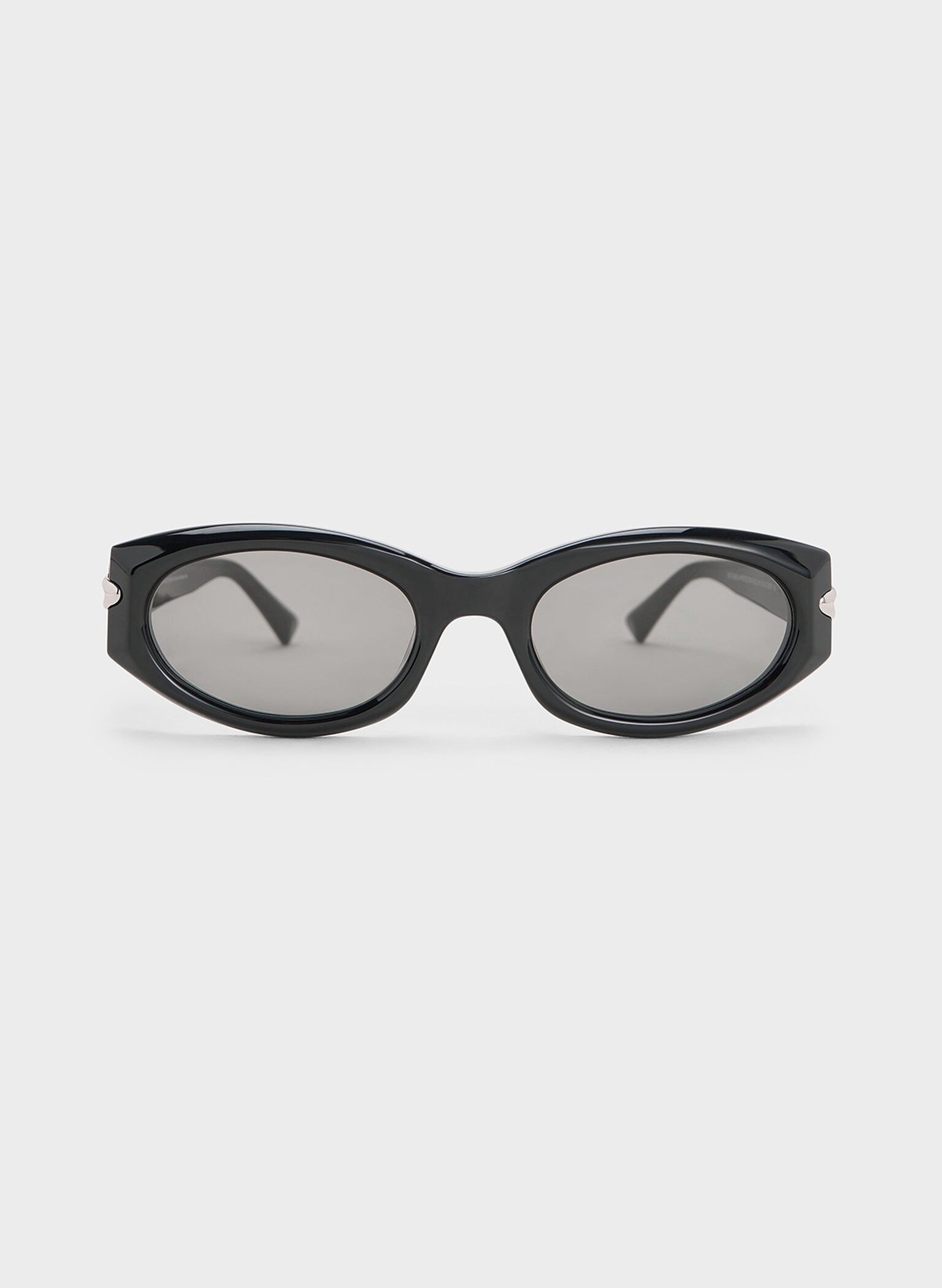 Edie Oval Sunglasses, Black, hi-res