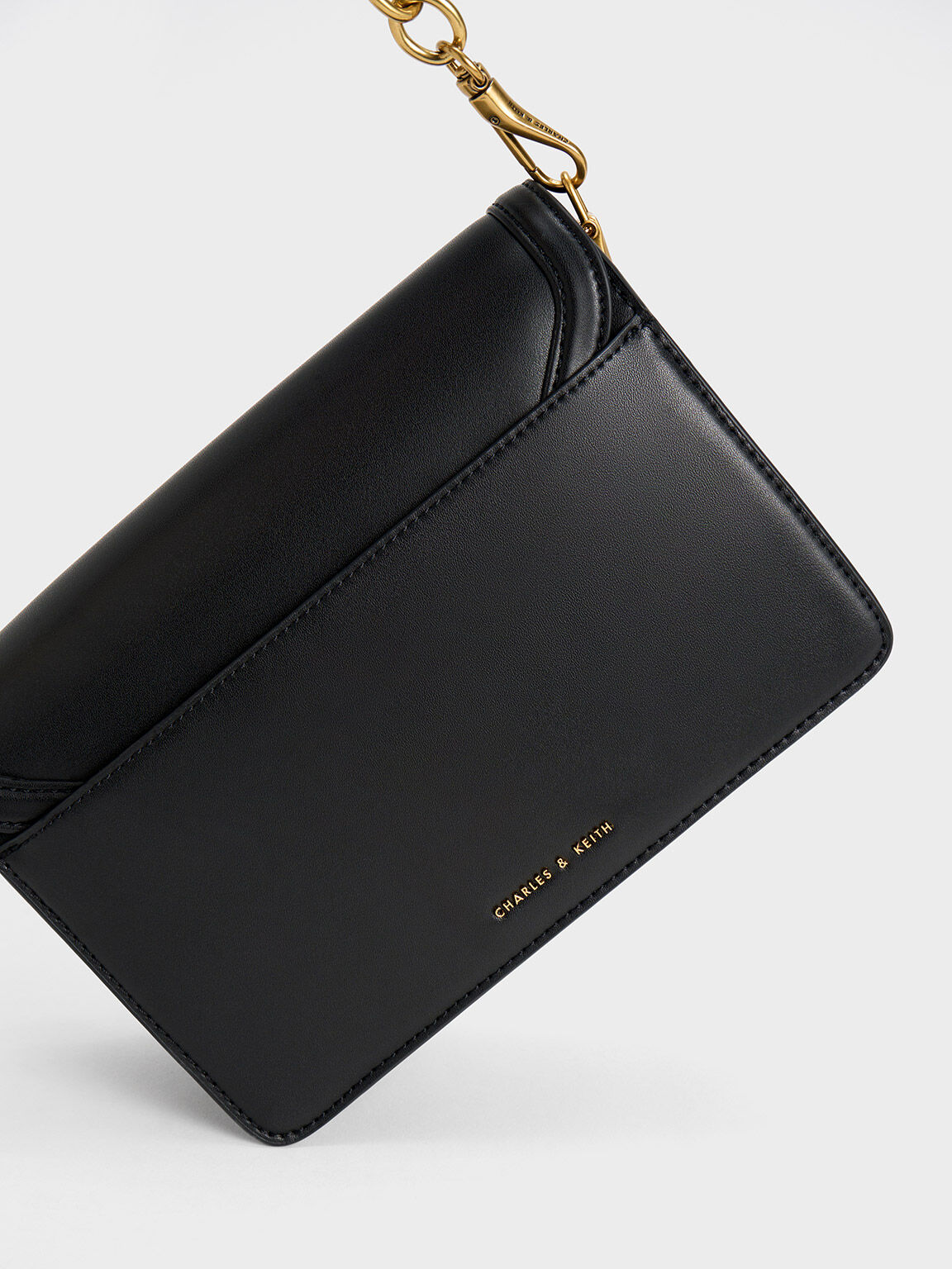 Black Joelle Envelope Shoulder Bag - CHARLES & KEITH UK