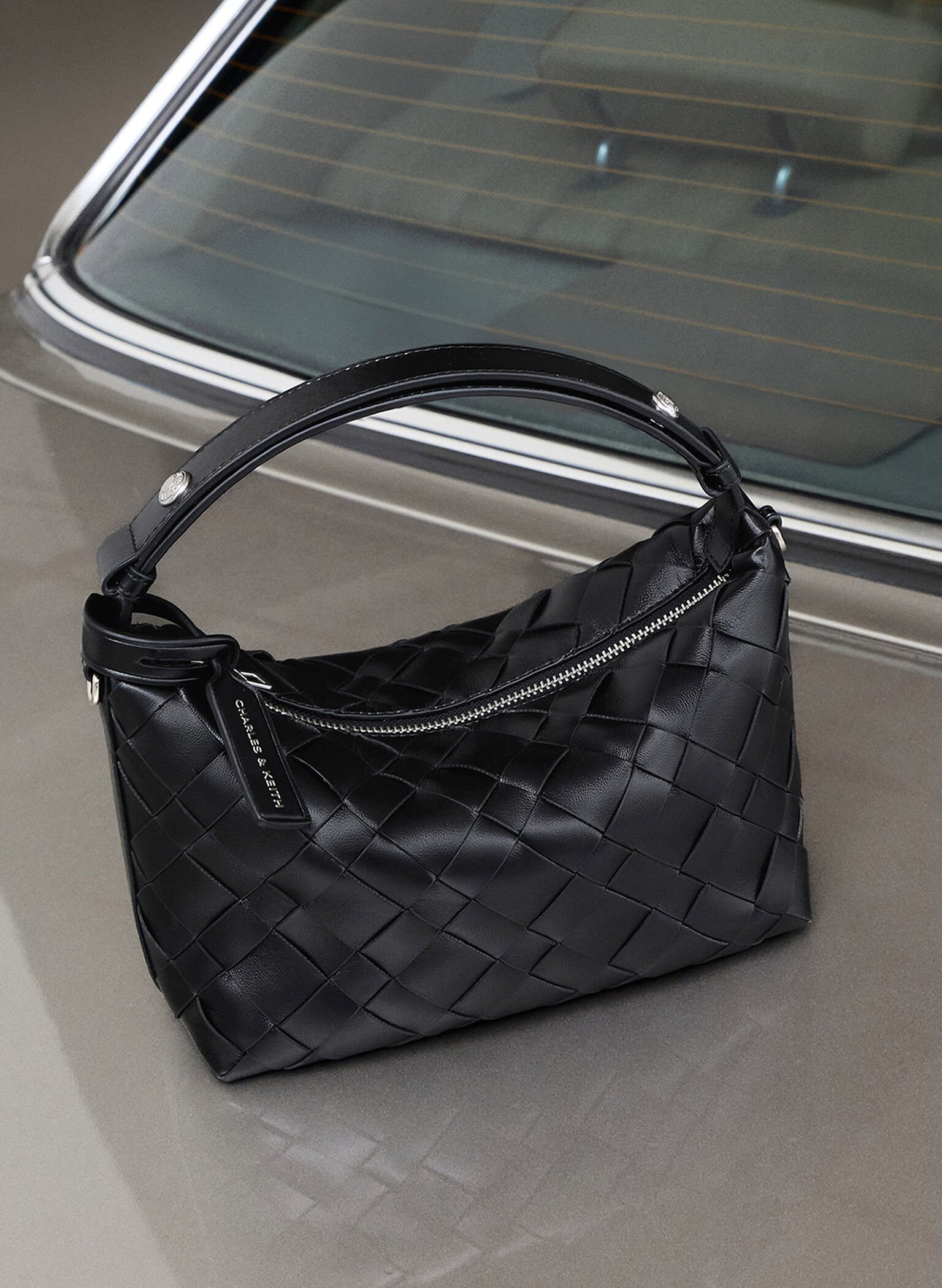 Ivette Woven Shoulder Bag, Noir, hi-res