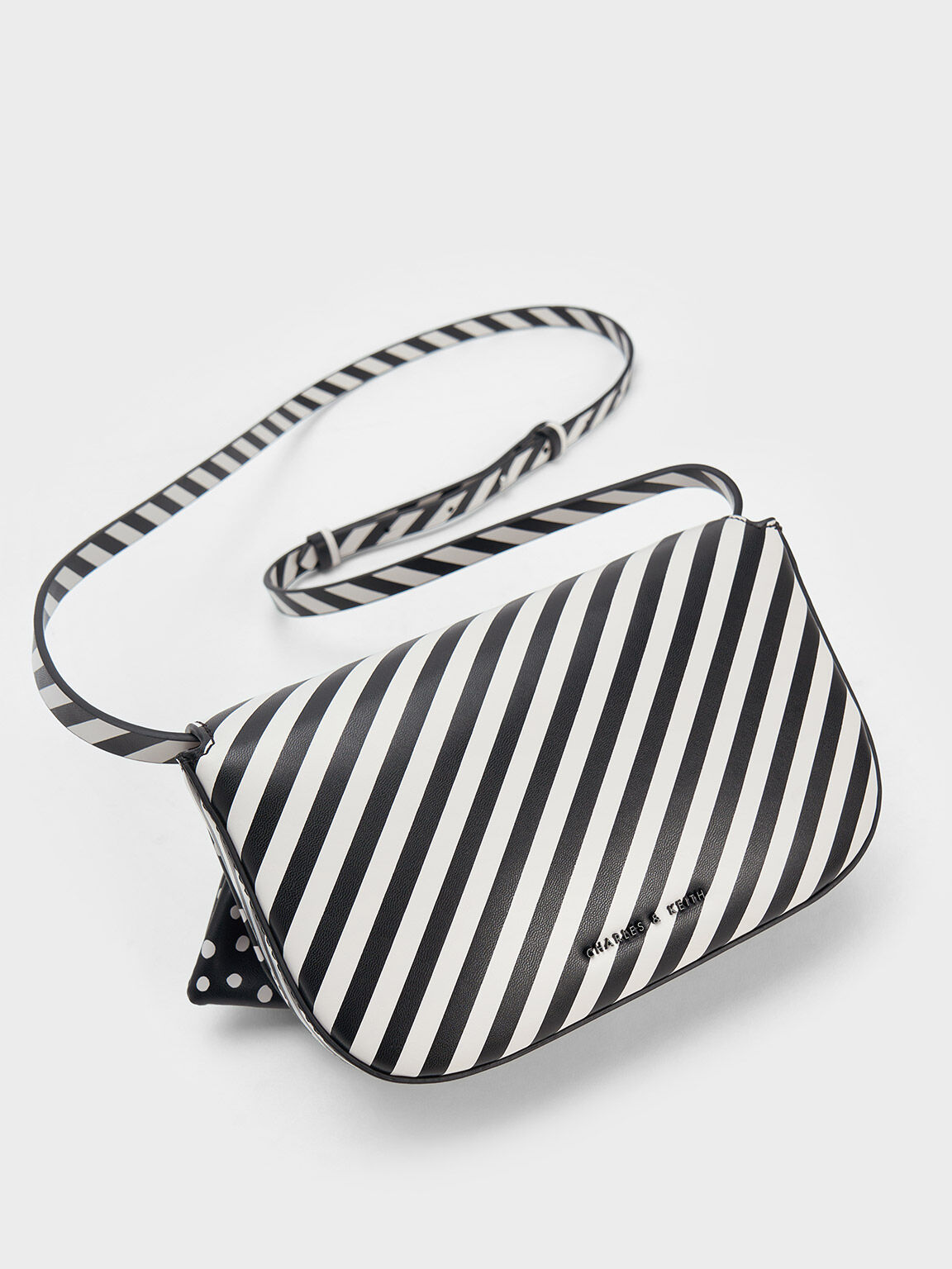 Charles and keith bow bag clearance