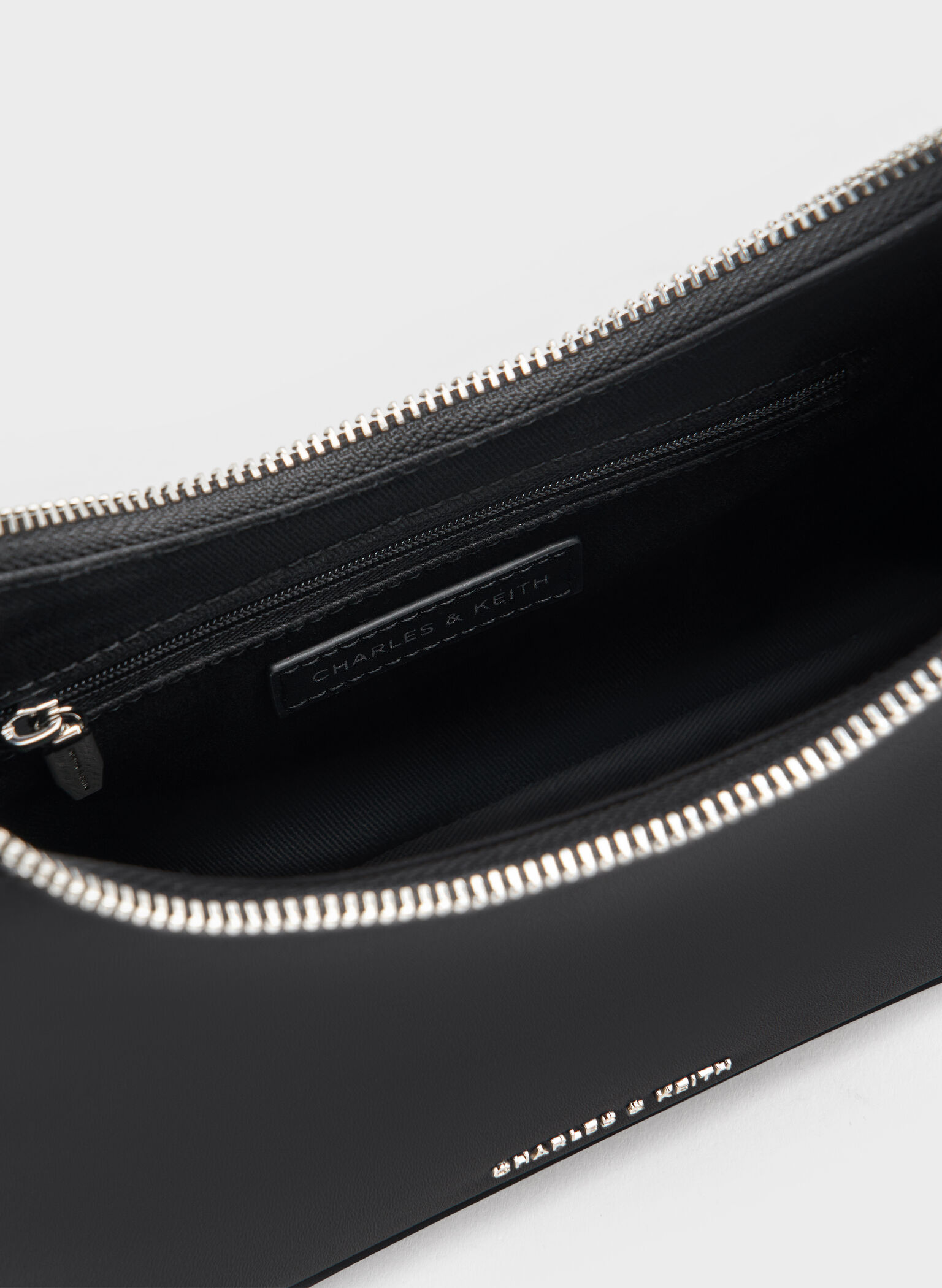 Lane Chain-Link Shoulder Bag, Noir, hi-res