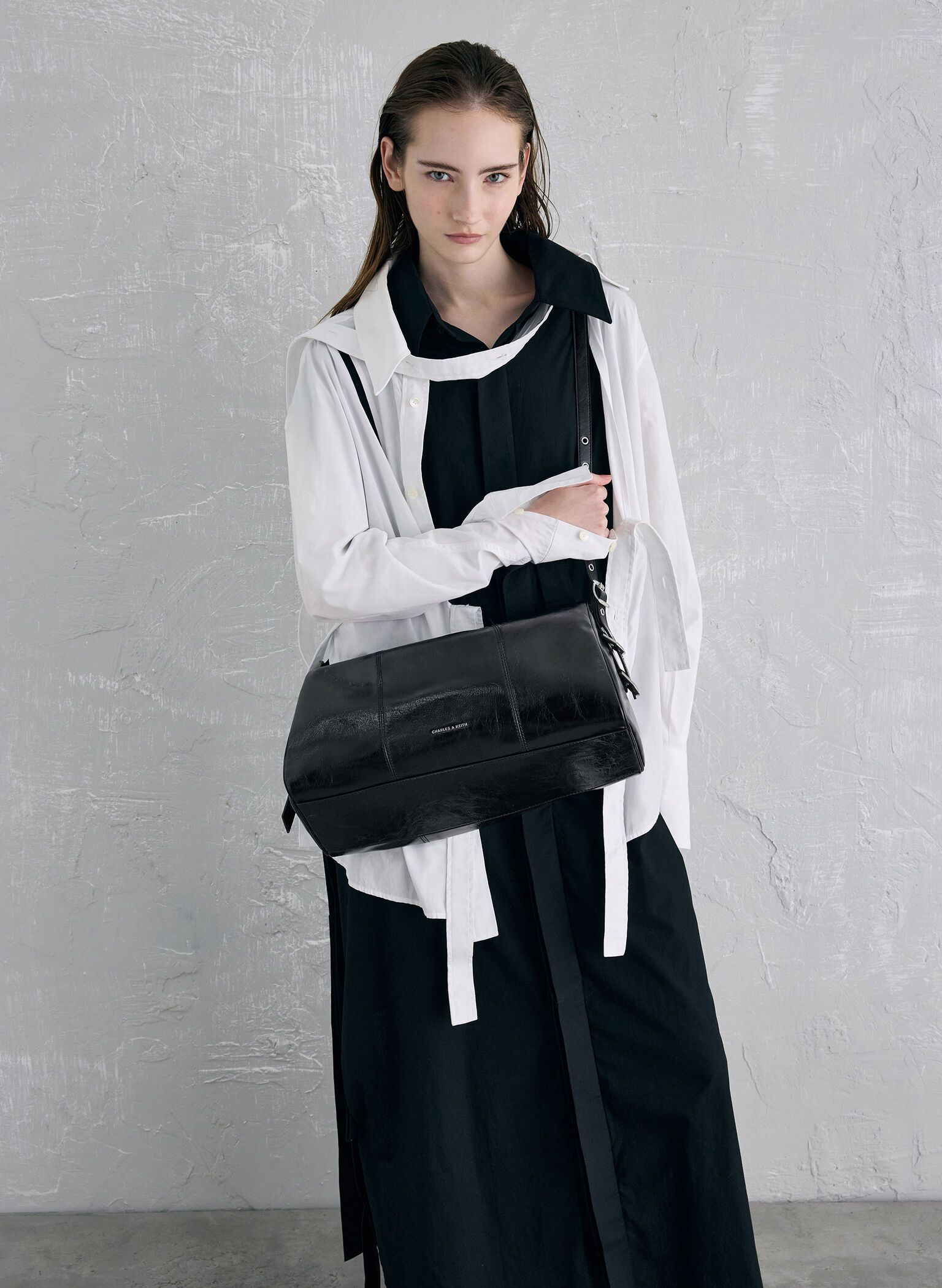 Bryna Panelled Grommet-Strap Crossbody Bag, Noir, hi-res