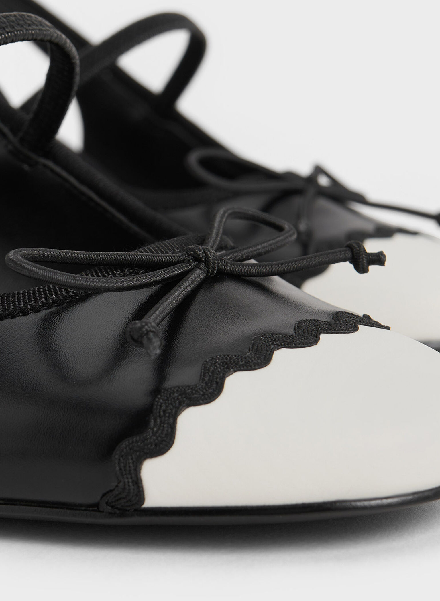Two-Tone Bow Slingback Pumps, Black, hi-res