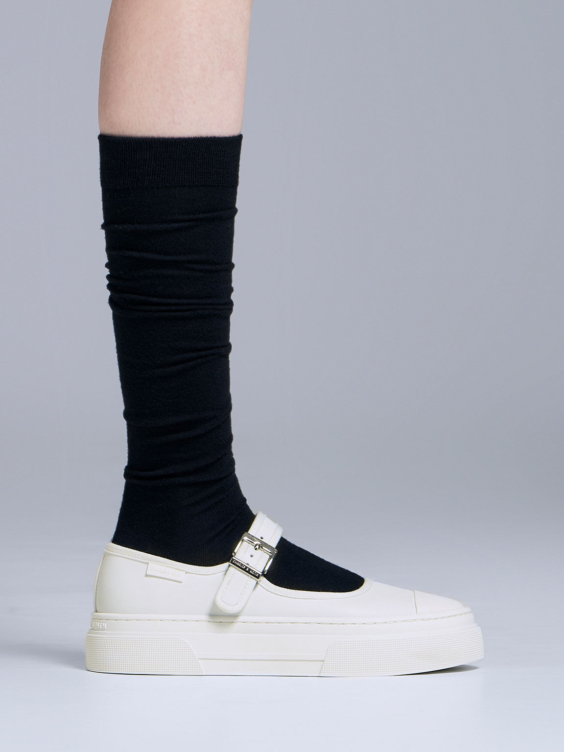 Two tone mary jane shoes discount